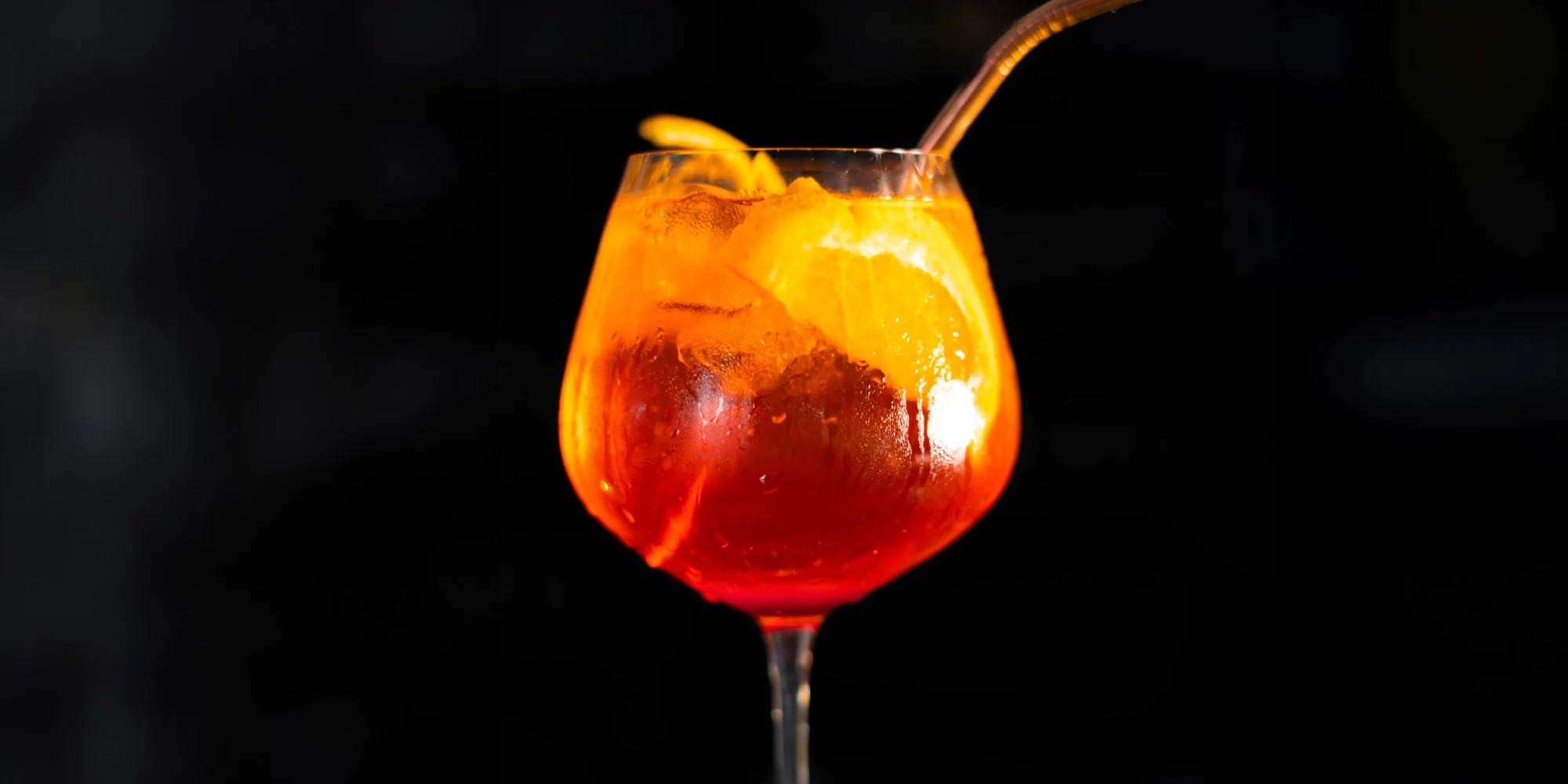 Jeden až dva drinky dle výběru v podniku Sejmor u Anděla: Cuba Libre, Aperol Spritz či Blue Lagoon
