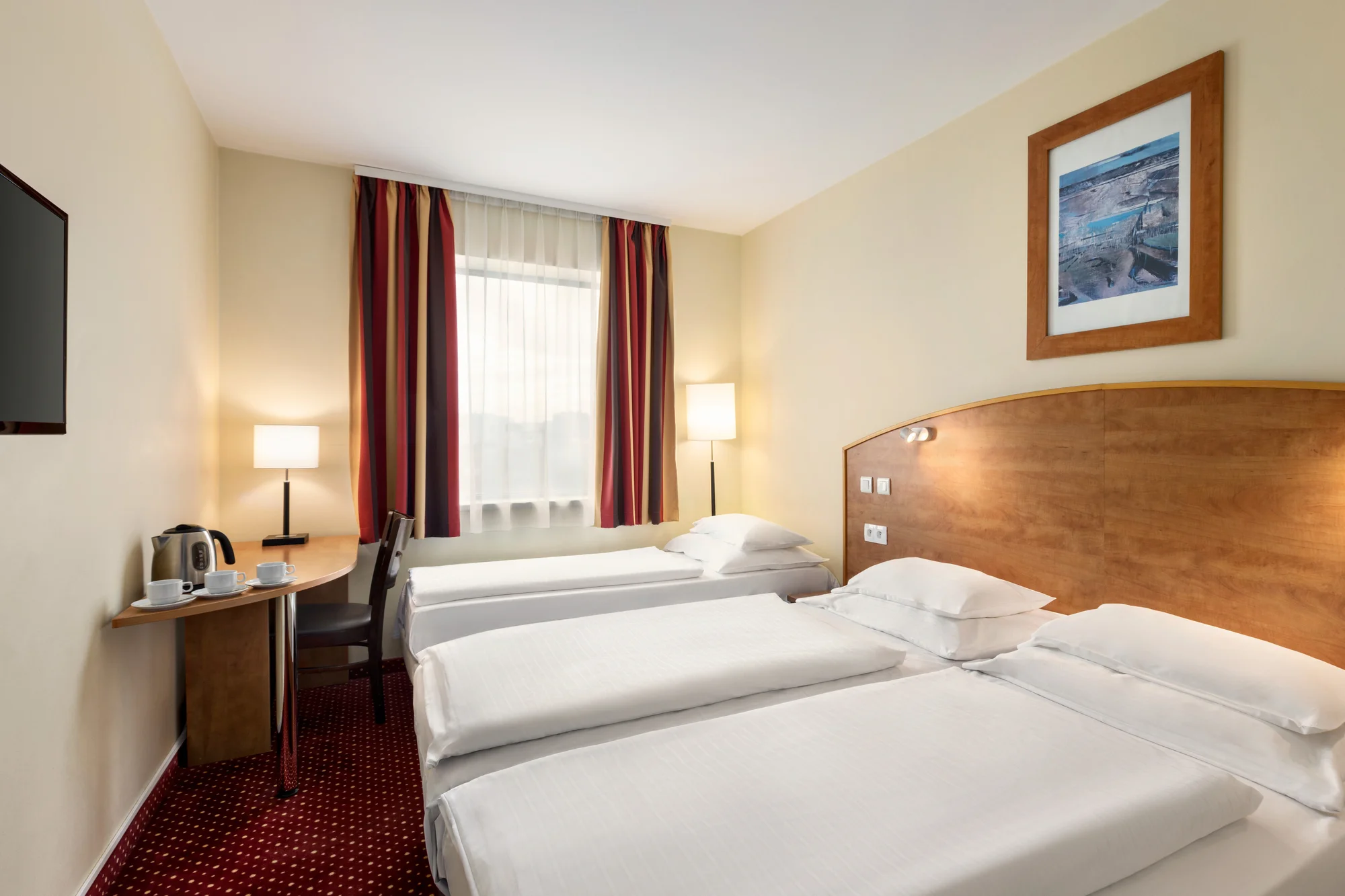 Hotel se snídaní v Praze: za památkami i na nákupy, lokalita u Chodovské tvrze