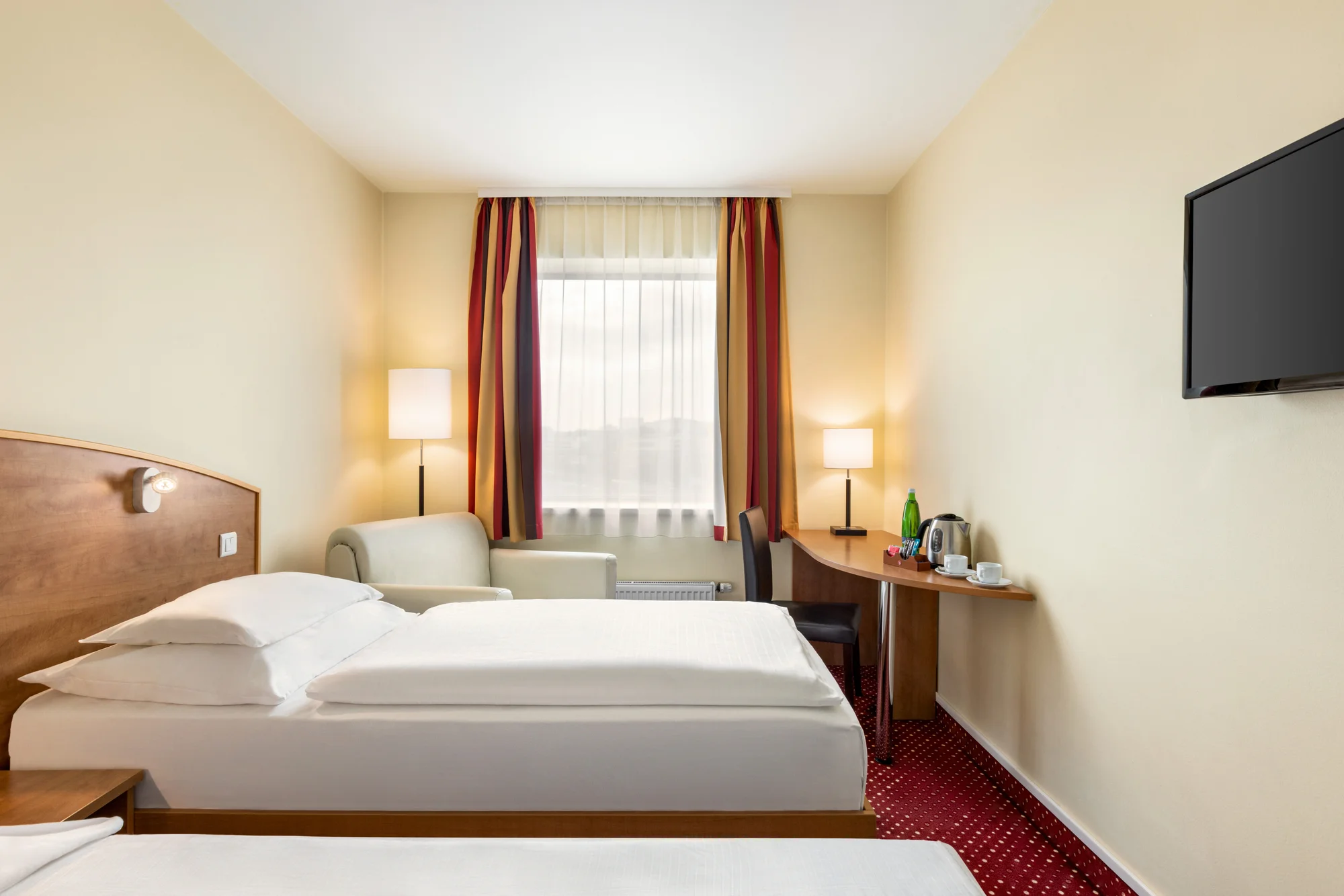 Hotel se snídaní v Praze: za památkami i na nákupy, lokalita u Chodovské tvrze