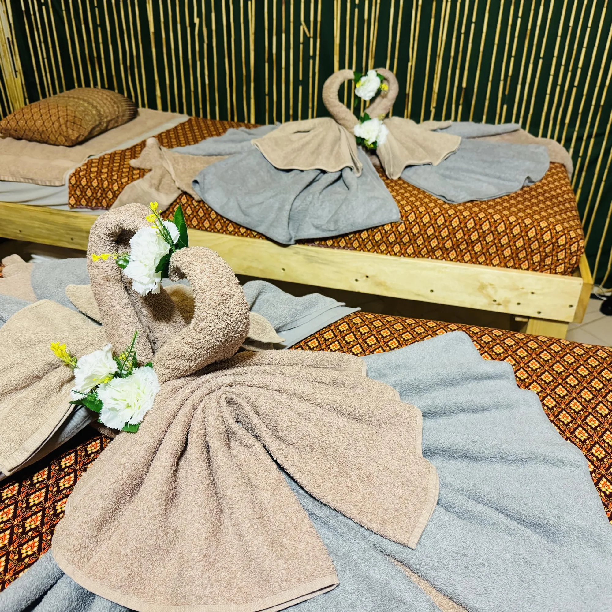 Thajská olejová masáž: 1 procedura nebo permanentka na 3 opakování