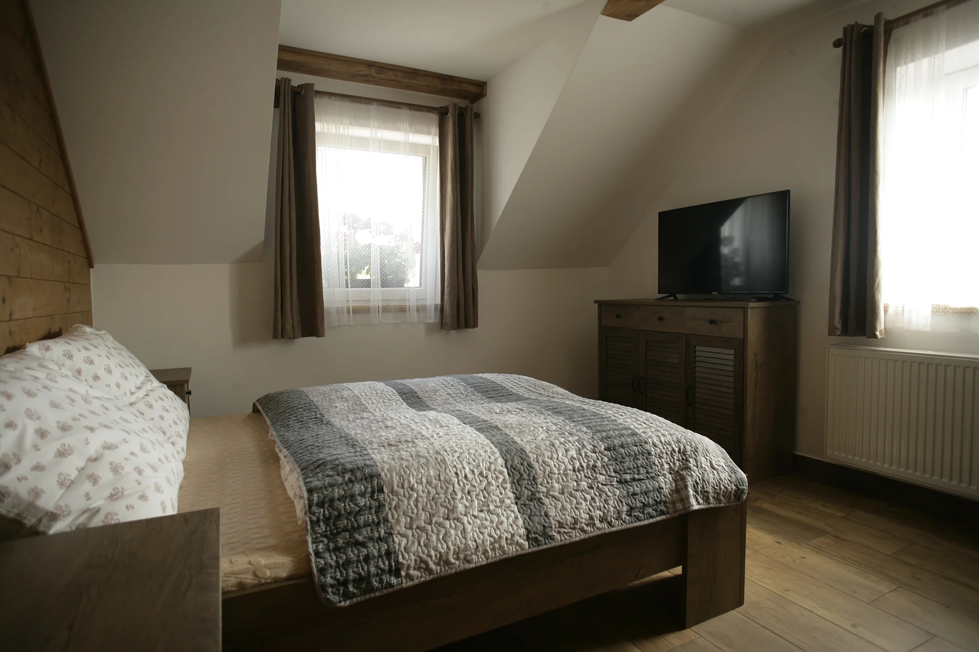 Relax v Podkrkonoší: privátní wellness pro 2 osoby až na 180 minut, sauna, vířivka, občerstvení