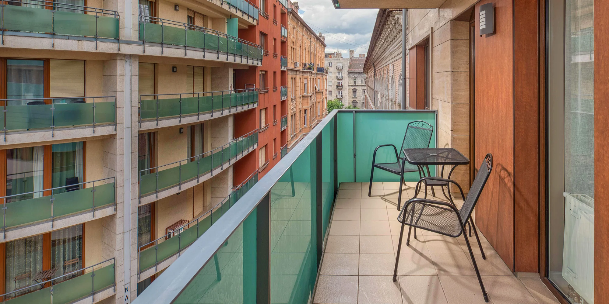 Oceňovaný apartmánový hotel v centru Budapešti: ubytování s vlastní terasou, snídaně