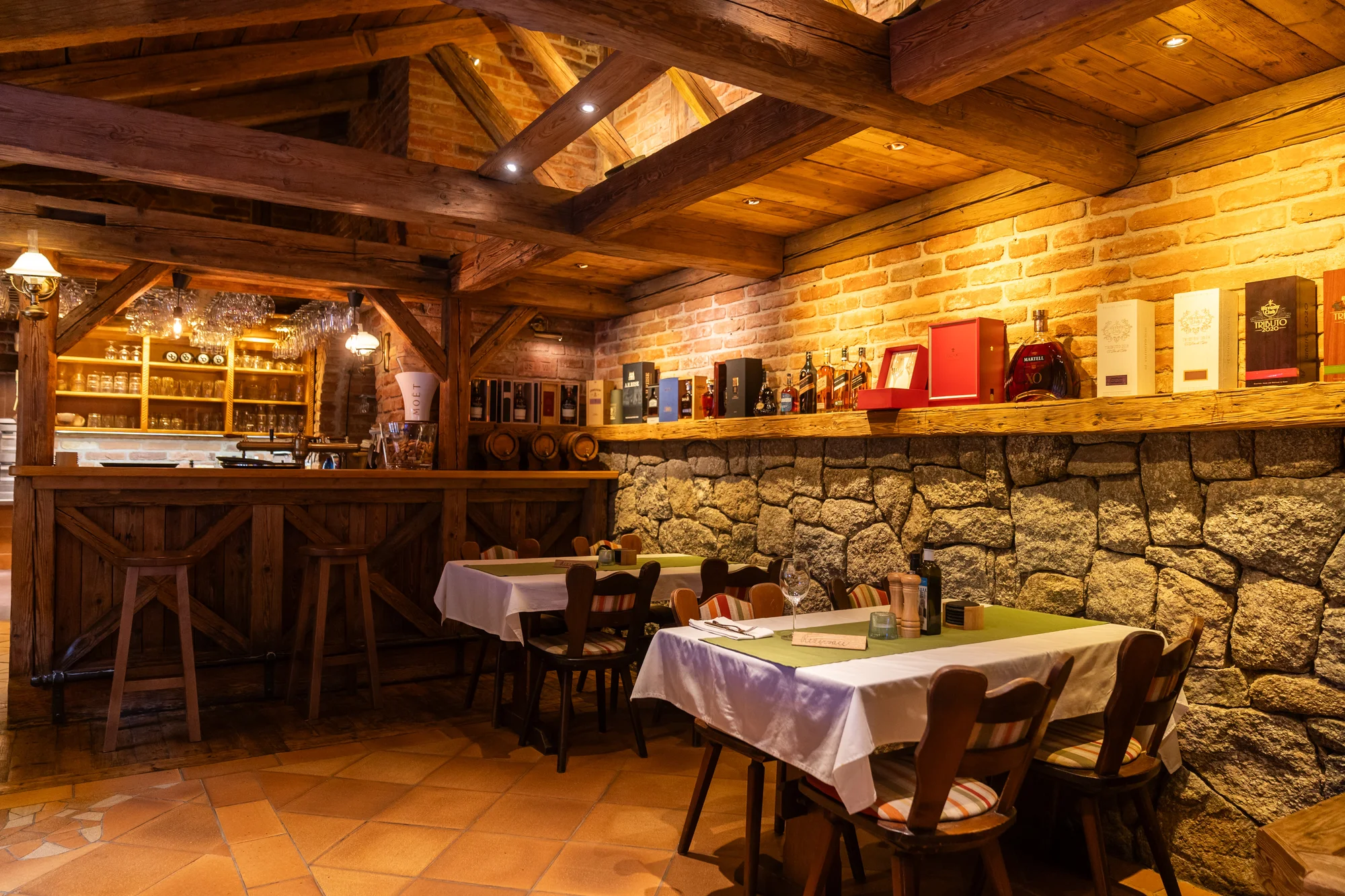 Luxusní 3chod. středomořské menu: krevety, humr i sklenka šampaňského