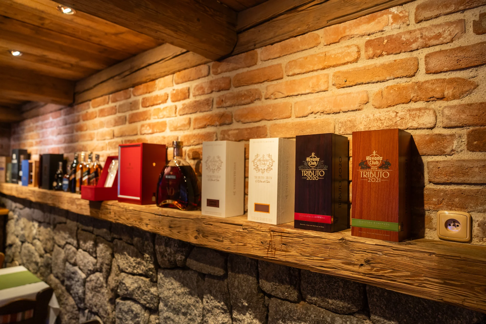 Luxusní 3chod. středomořské menu: krevety, humr i sklenka šampaňského