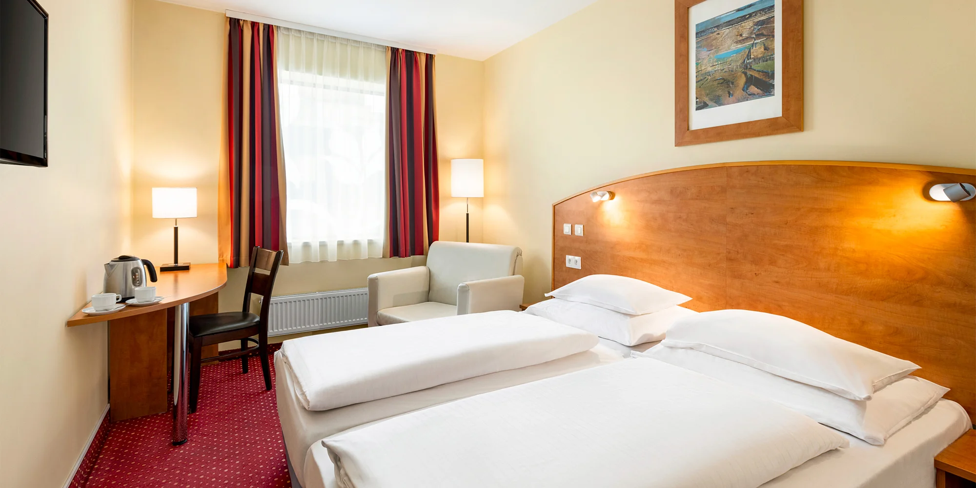 Hotel se snídaní v Praze: za památkami i na nákupy, lokalita u Chodovské tvrze