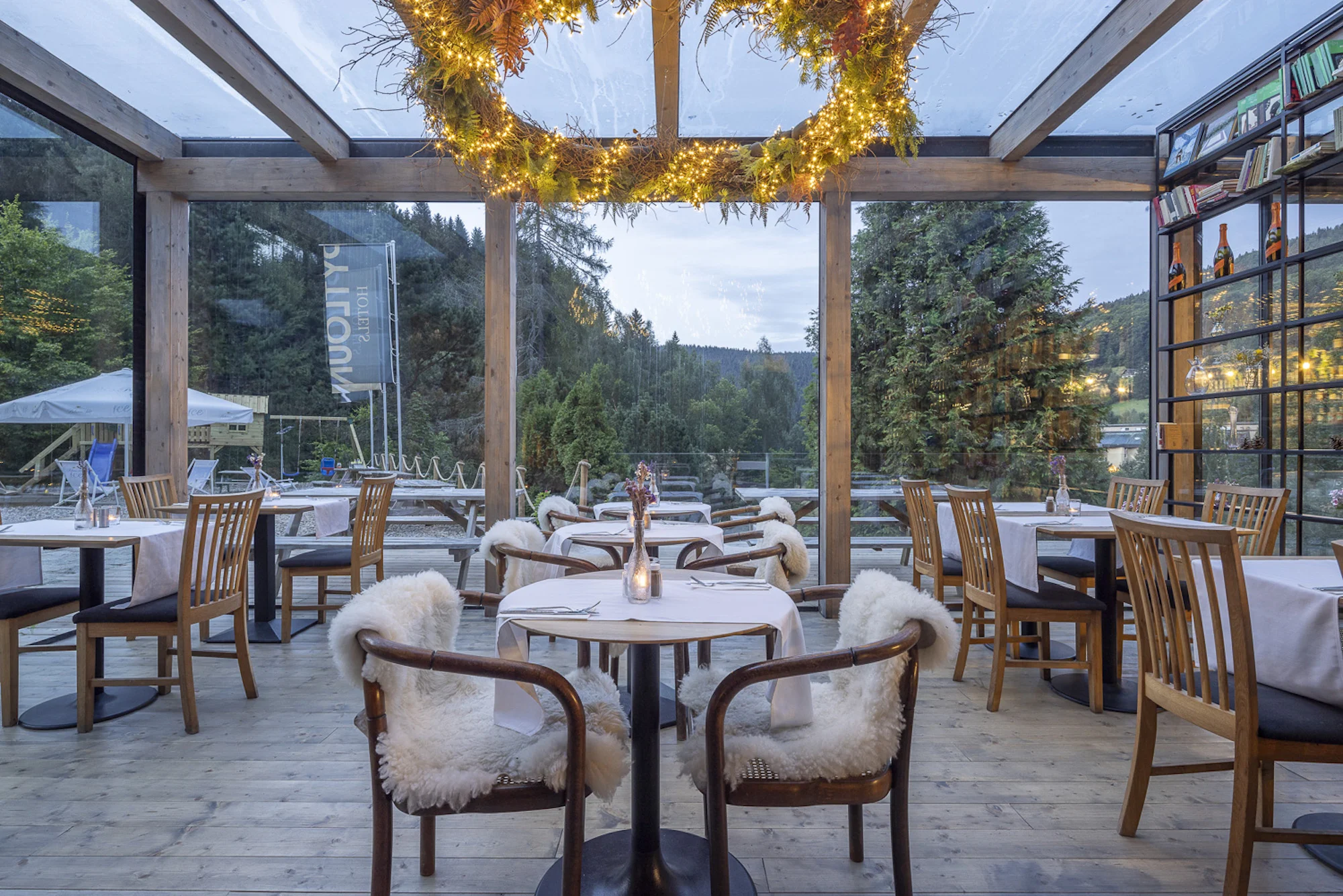 Gastronomický zážitek v horském podnebí: vouchery na 1000 až 2000 Kč do restaurace Končina