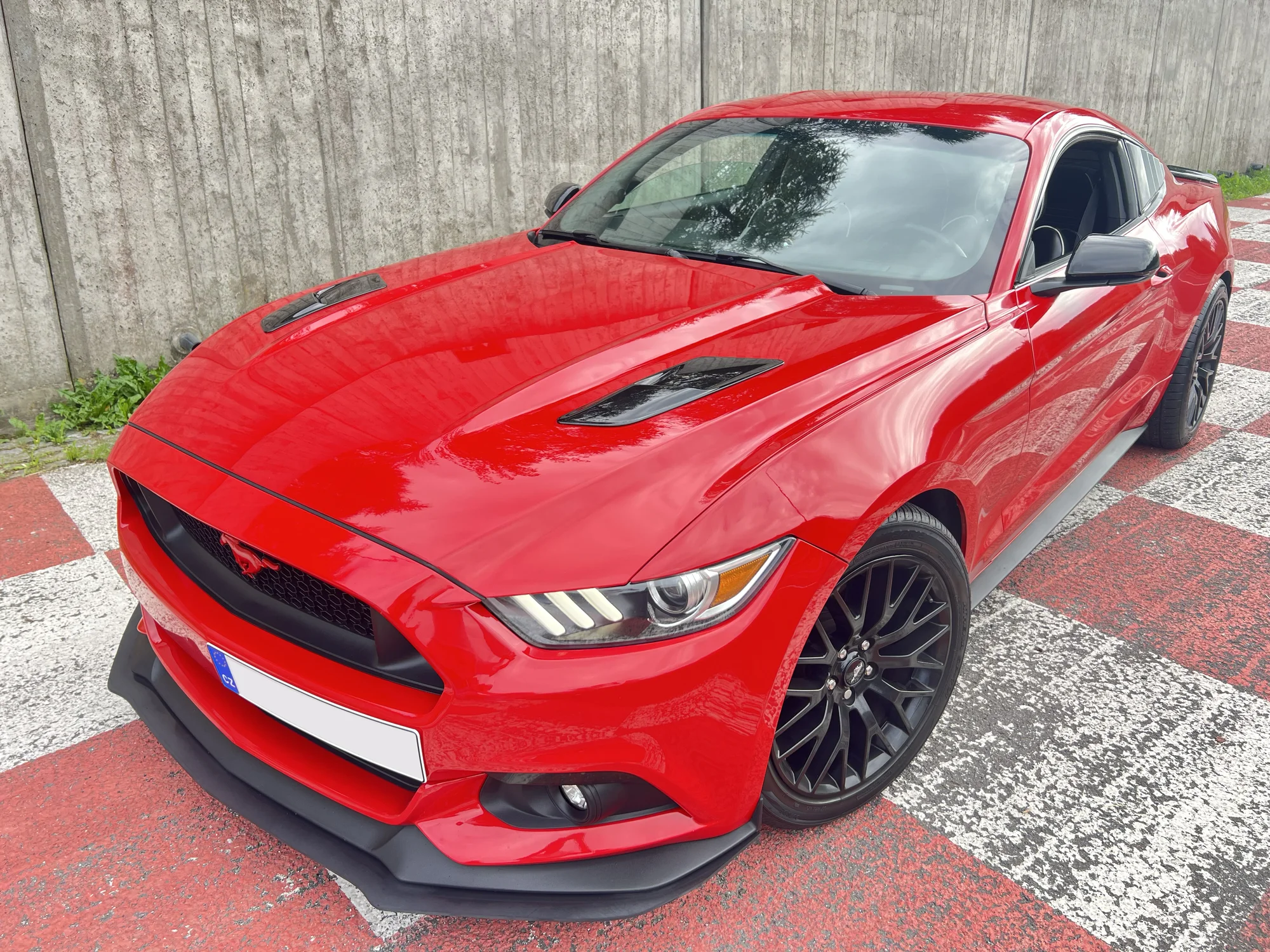Pronájem nabušeného Fordu Mustang GT paket: 3 hod. i celý víkend
