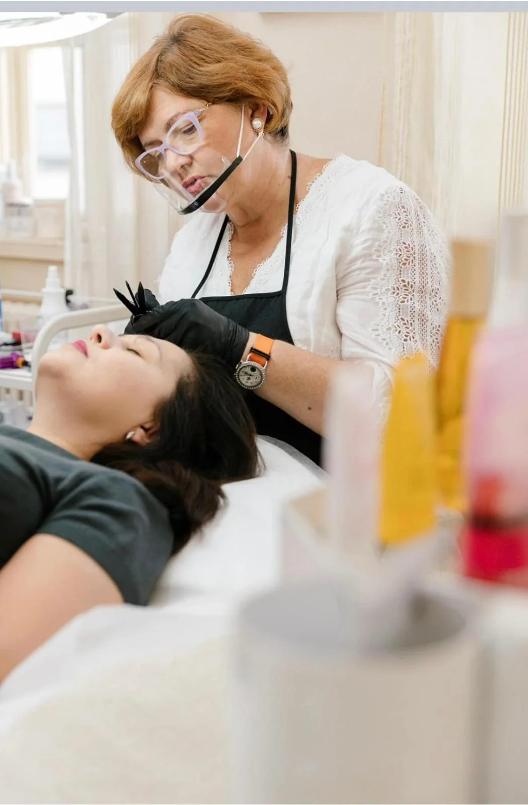 Permanentní make-up očních linek či obočí metodou microblading