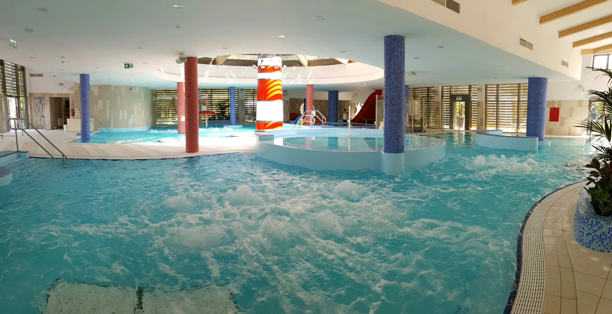 Relax v Maďarsku: 4* hotel s polopenzí, termální lázně, wellness, animace pro děti
