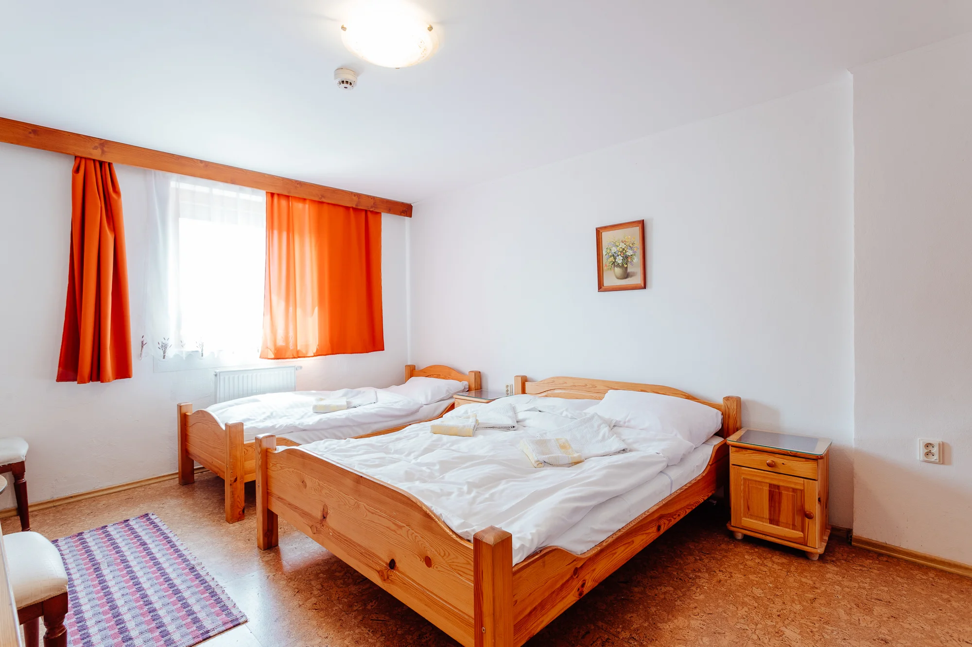 Hotel v obci Heľpa v Nízkých Tatrách: polopenze, hodina bowlingu, výlety i možnost 2hod. wellness
