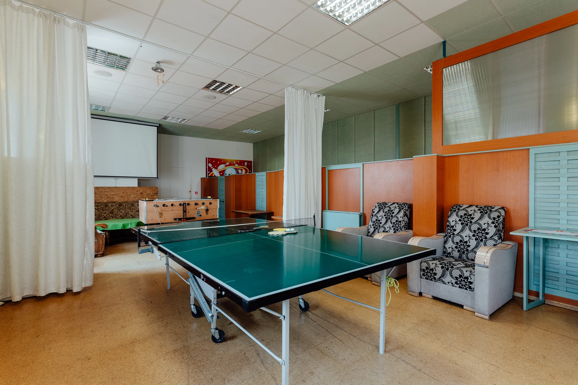 Hotel v obci Heľpa v Nízkých Tatrách: polopenze, hodina bowlingu, výlety i možnost 2hod. wellness