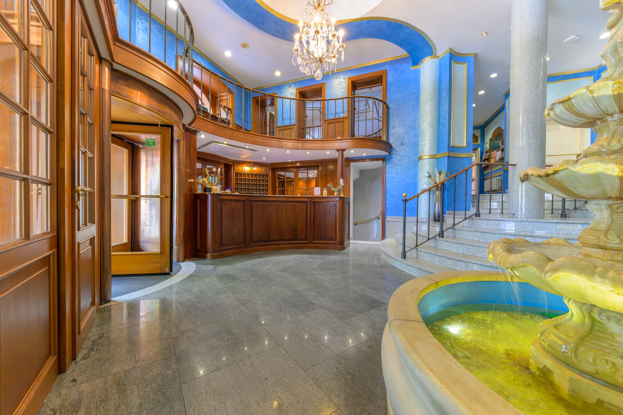 Romantika ve 4* hotelu kousek od Petřína: pobyt se snídaní