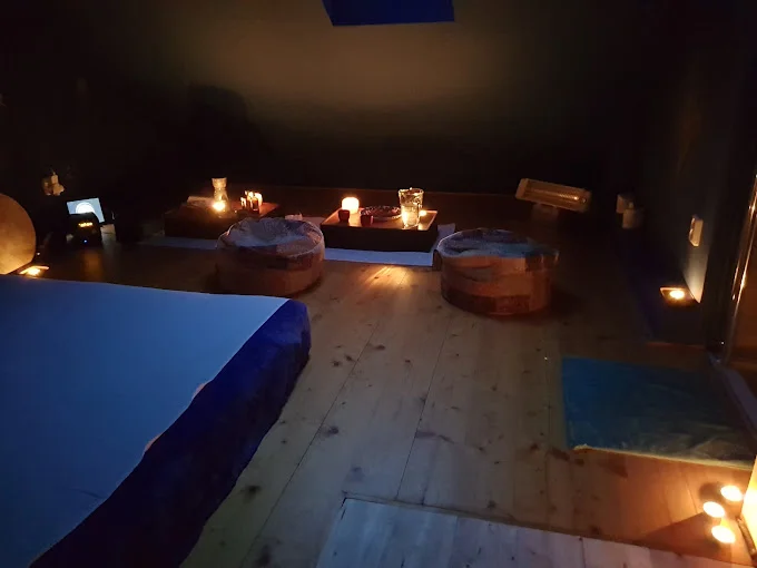 Tantra masáž pro muže i ženy: klasická masáž i dvojitá masáž lingamu