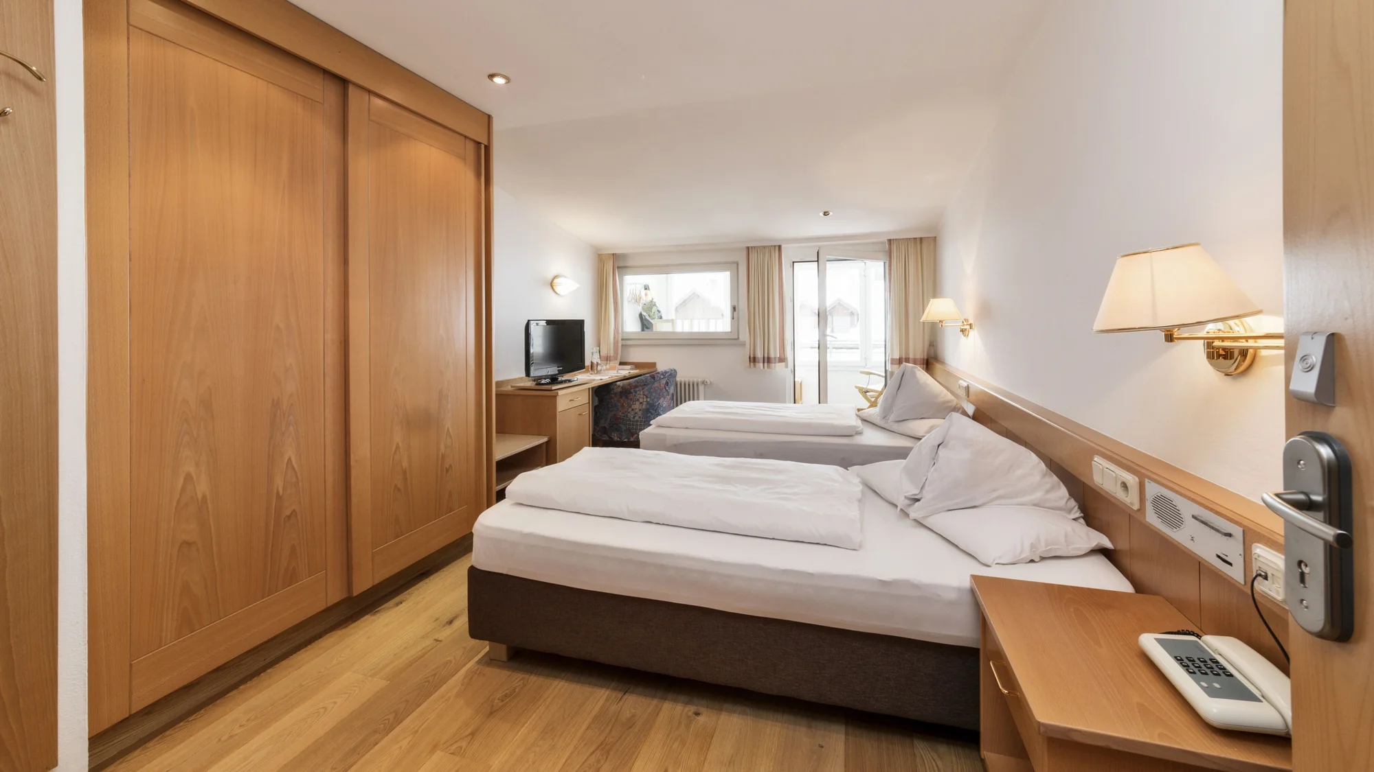 4* dovolená v Dolomitech s polopenzí: neomezeně wellness, Kronplatz Guest Pass i jízdárna