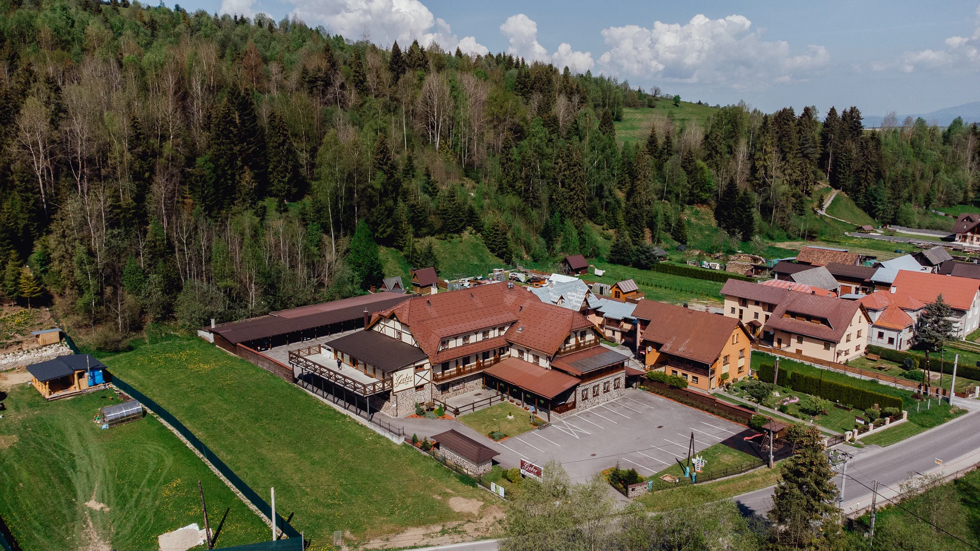 Pobyt v Hotelu Gobor*** v Západních Tatrách s polopenzí a neomezeným wellness
