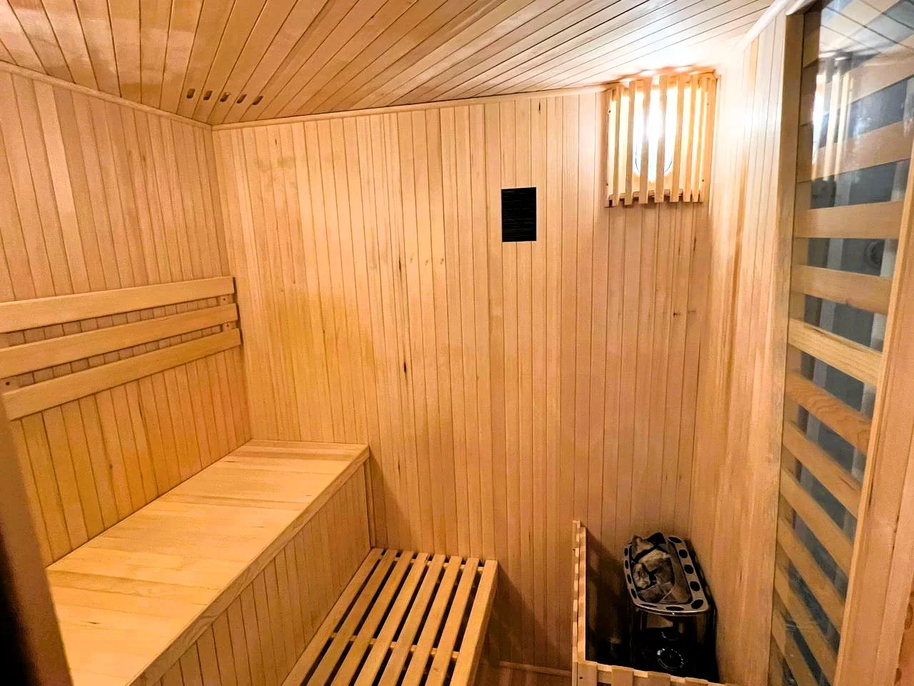 Pobyt v Kersku: ubytování v penzionu s možností snídaní