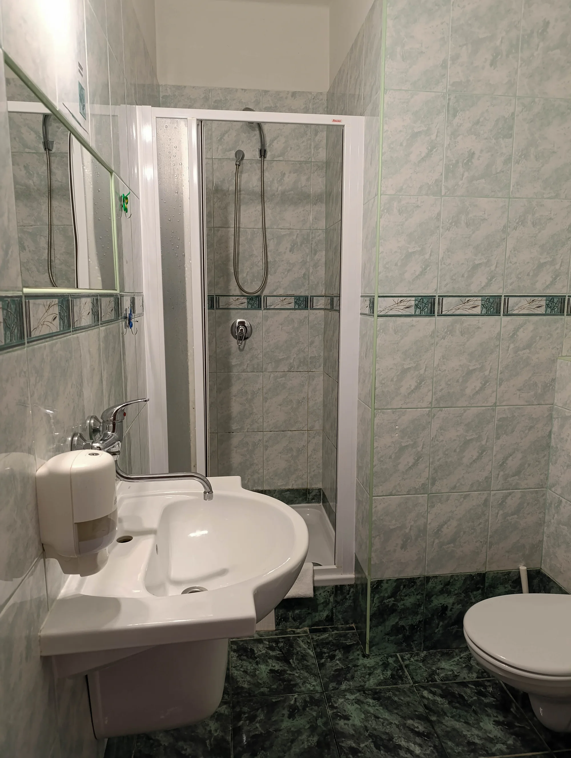 Pobyt v hotelu jen pár kroků od Máchova jezera: polopenze a spousta výletů