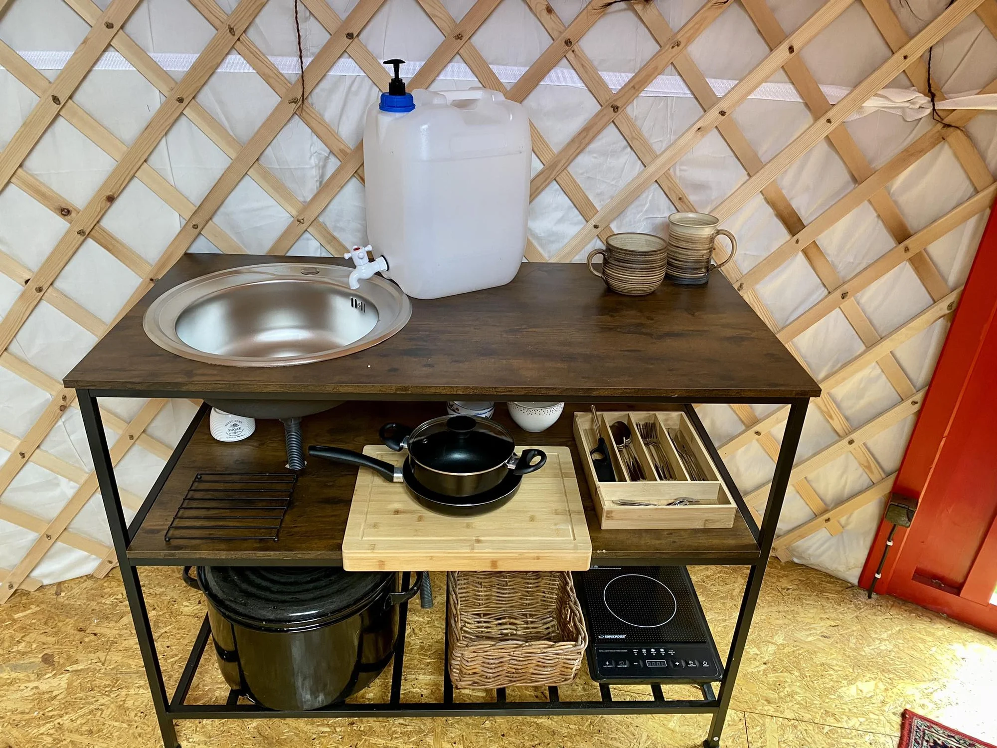 Glamping: zrelaxujte v mongolské jurtě s otevřeným výhledem na noční oblohu, až pro 3 osoby, vč. snídaně