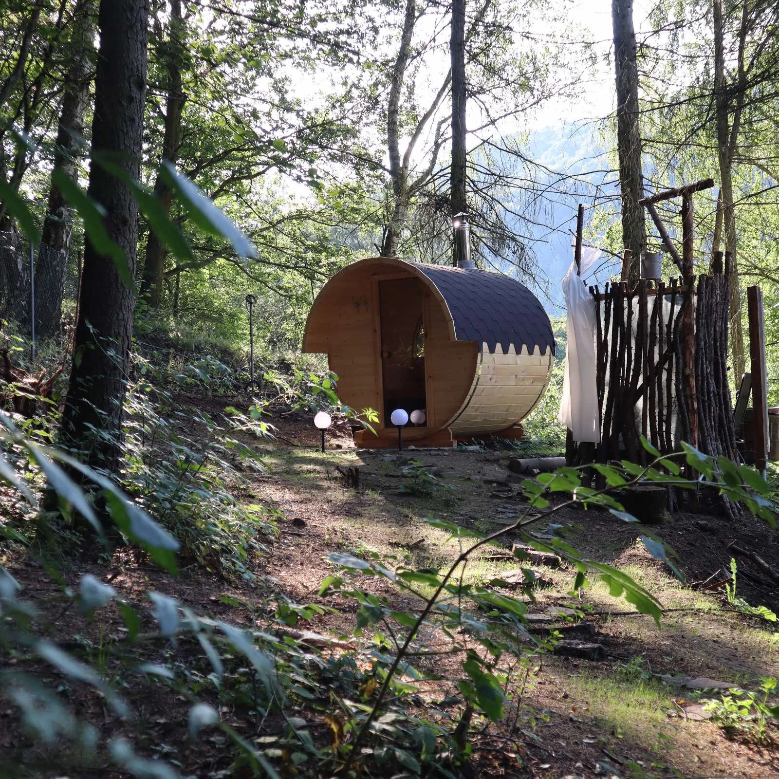 Glamping: zrelaxujte v mongolské jurtě s otevřeným výhledem na noční oblohu, až pro 3 osoby, vč. snídaně