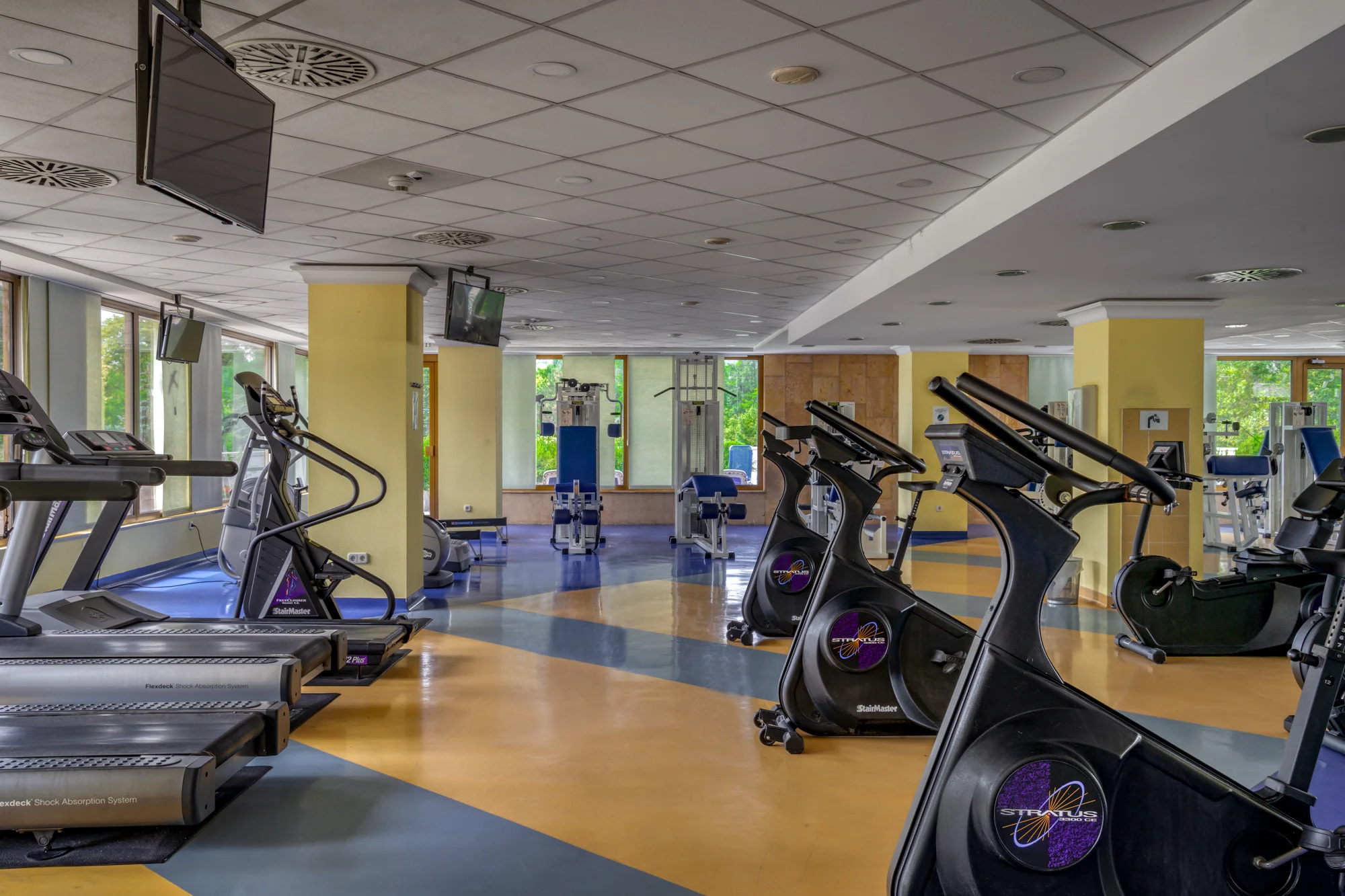 Luxusní wellness v Budapešti: špičkový spa hotel na Markétině ostrově, termální lázně i polopenze