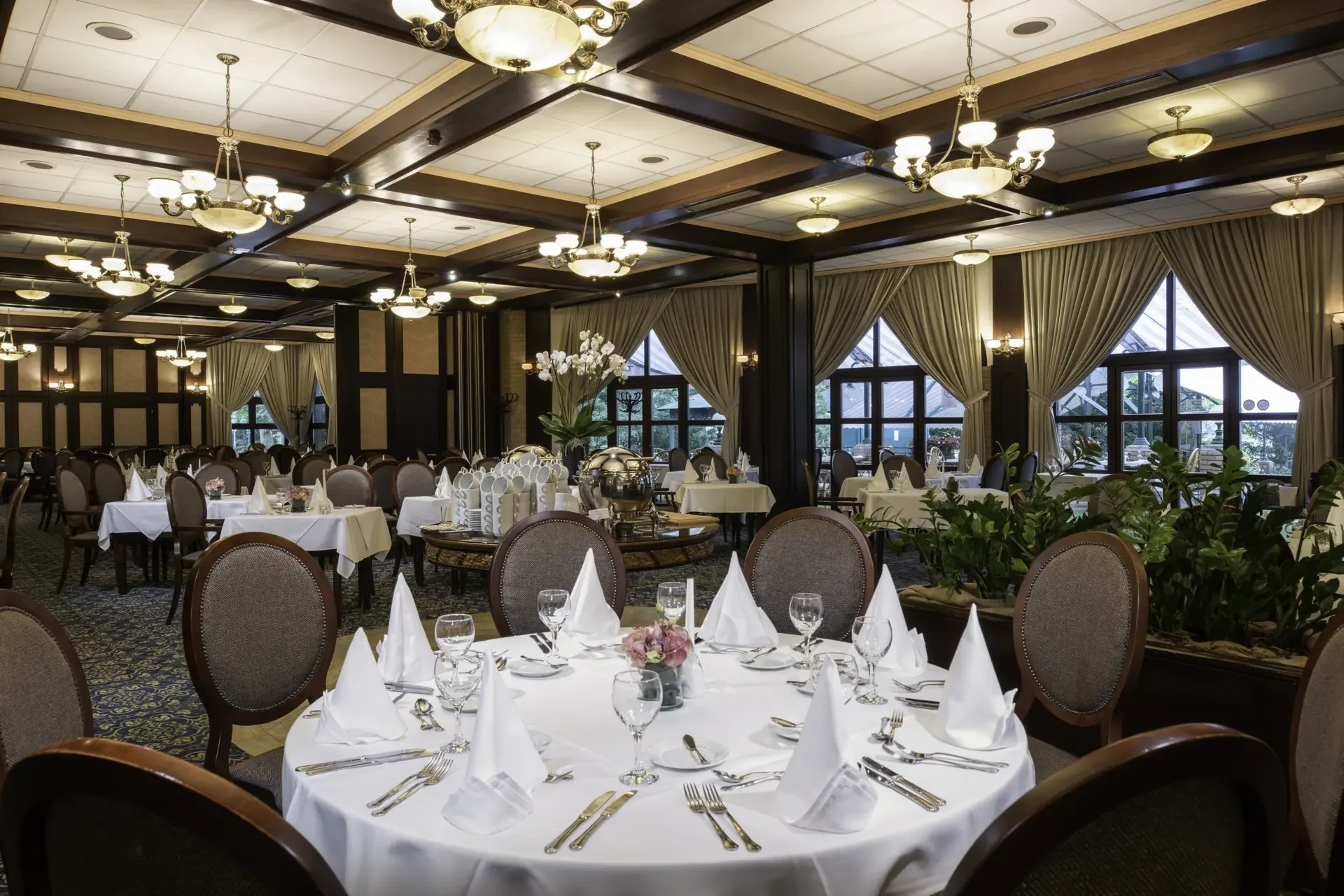 Luxusní wellness v Budapešti: špičkový spa hotel na Markétině ostrově, termální lázně i polopenze