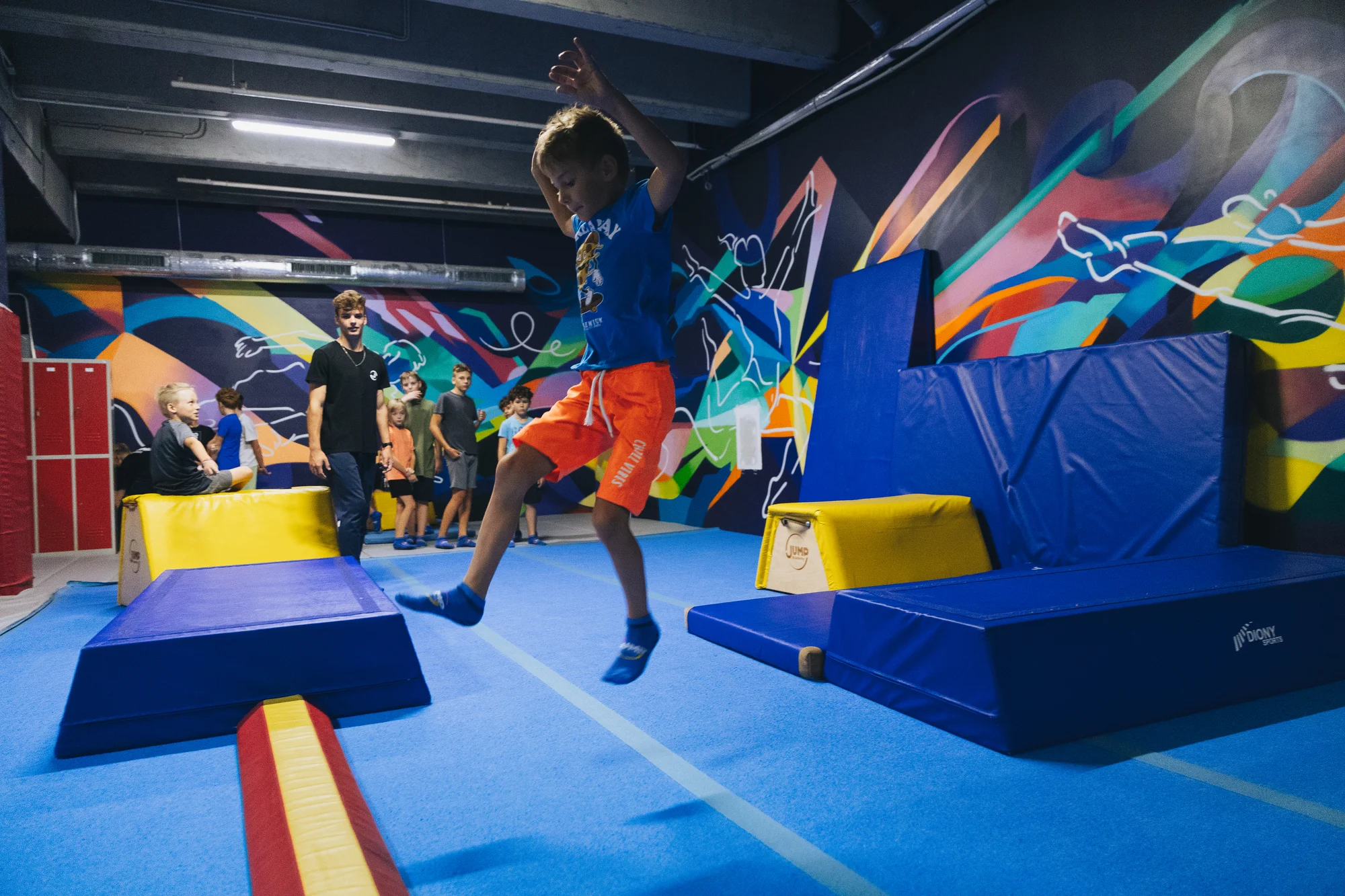 Vstupy nebo permanentky do Jump Academy Olomouc: trampolíny, parkour zóna i 9D kino