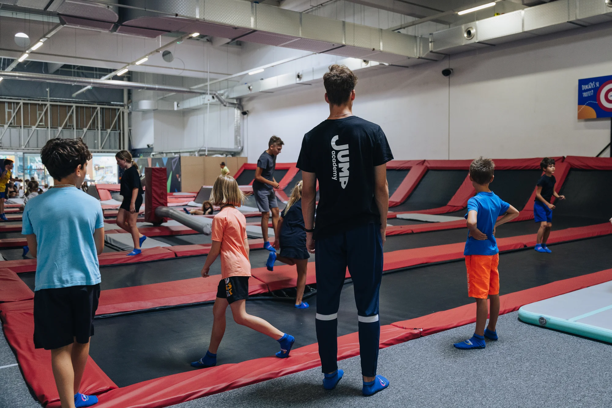 Vstupy nebo permanentky do Jump Academy Olomouc: trampolíny, parkour zóna i 9D kino