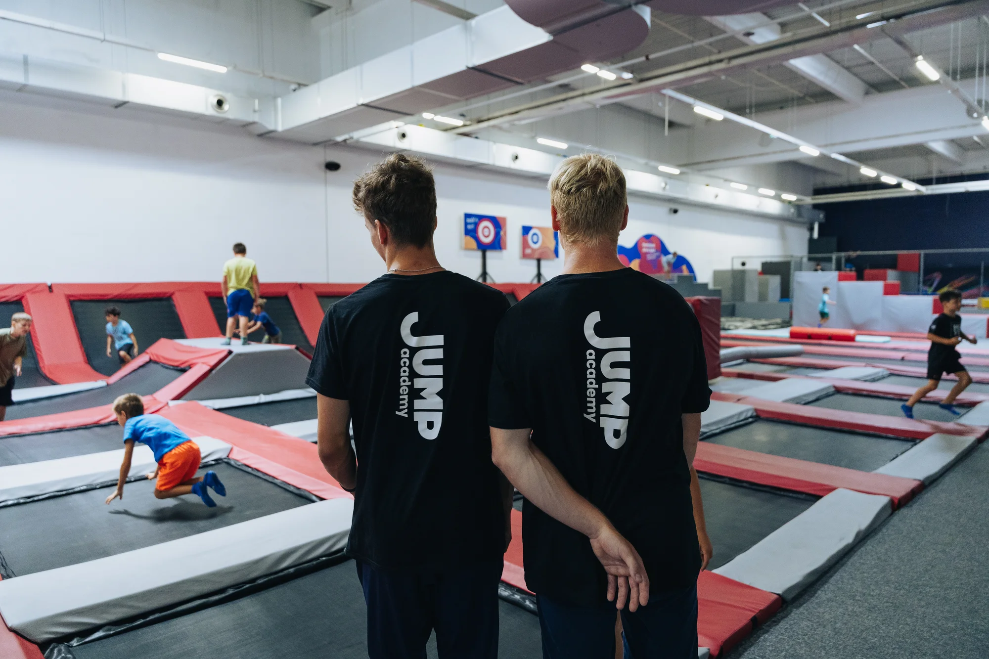 Vstupy nebo permanentky do Jump Academy Olomouc: trampolíny, parkour zóna i 9D kino