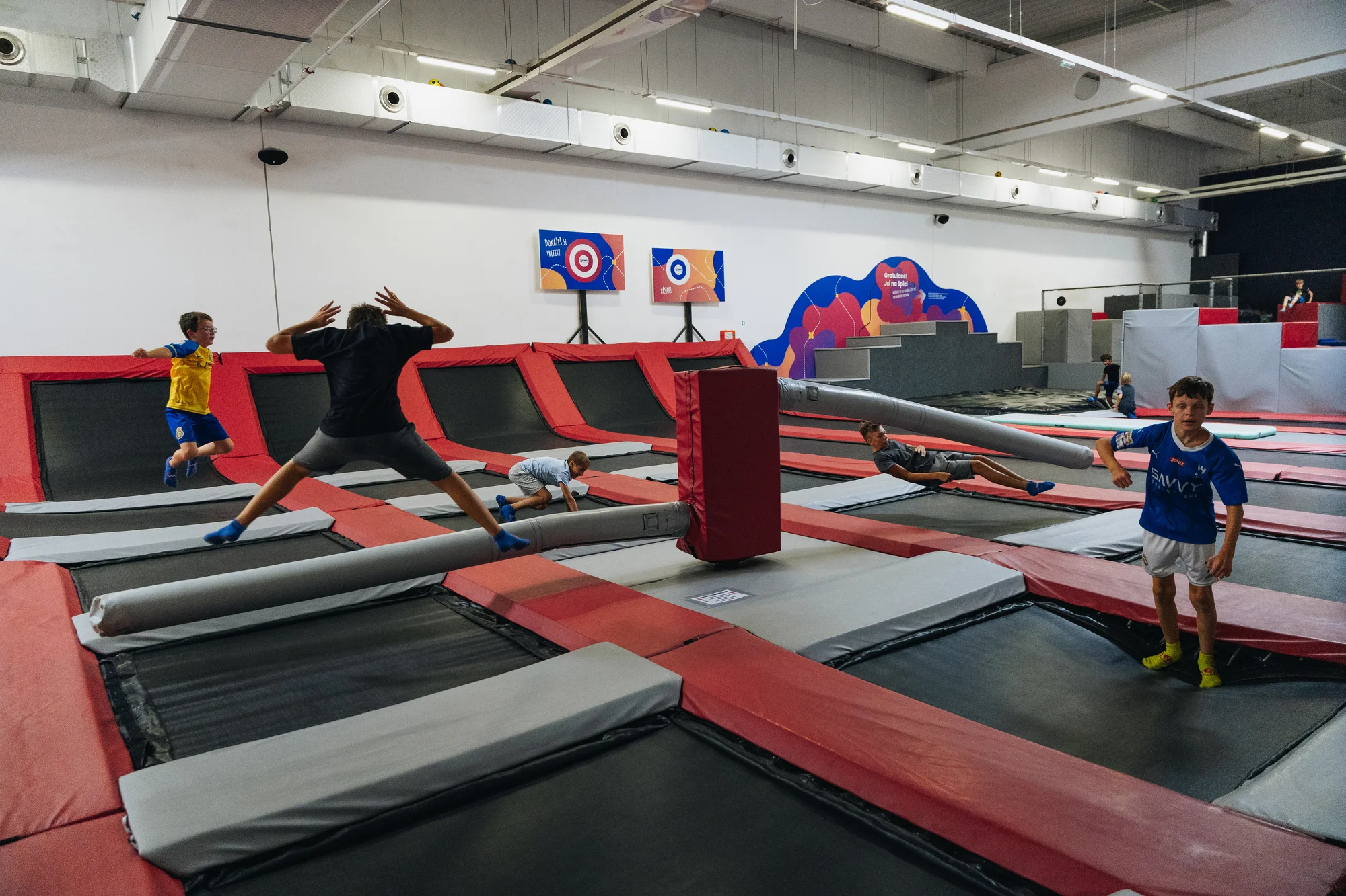 Vstupy nebo permanentky do Jump Academy Olomouc: trampolíny, parkour zóna i 9D kino