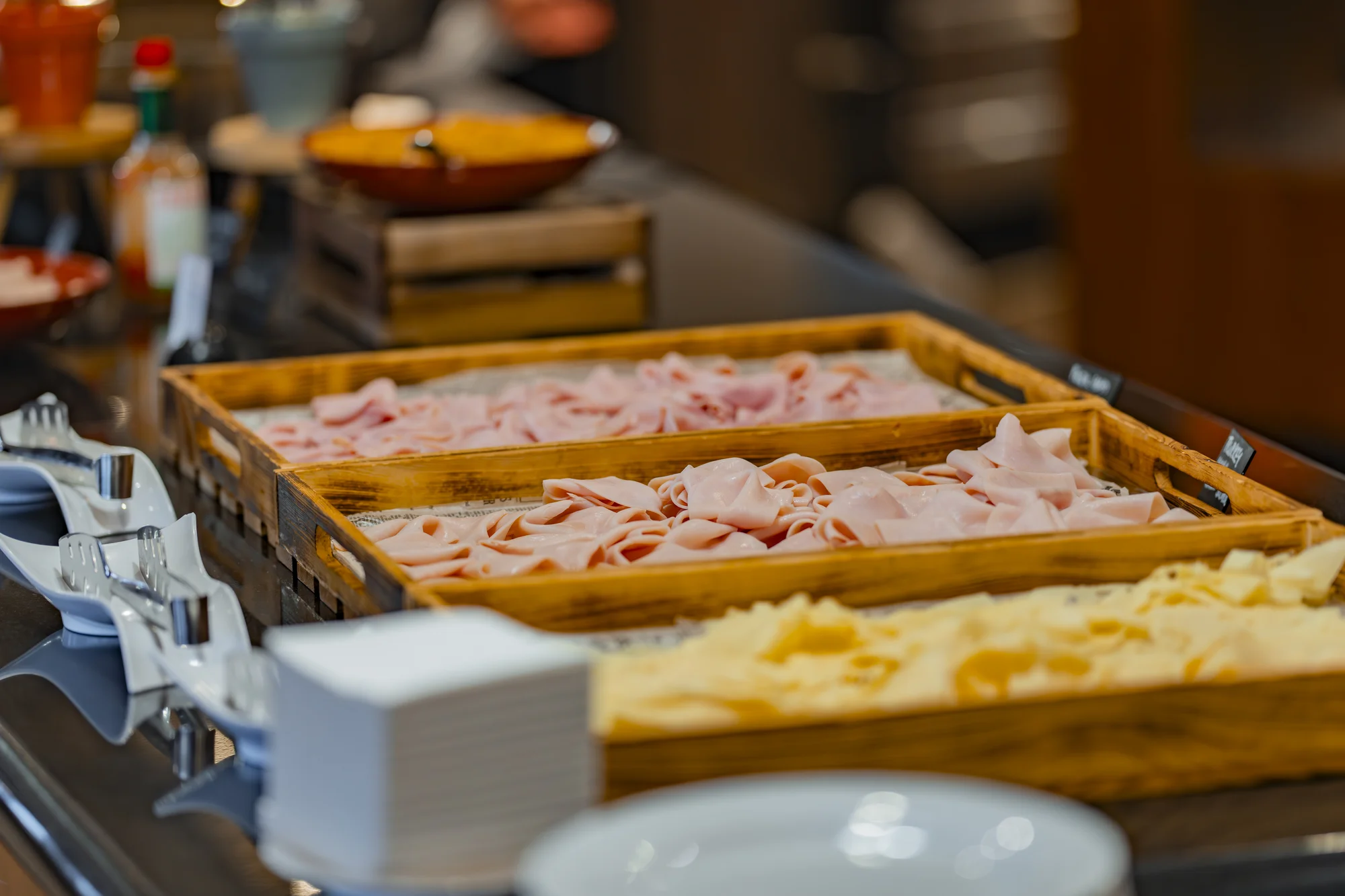 Grand Hotel Prague Towers***** s parádním výhledem: snídaně, parkování i wellness