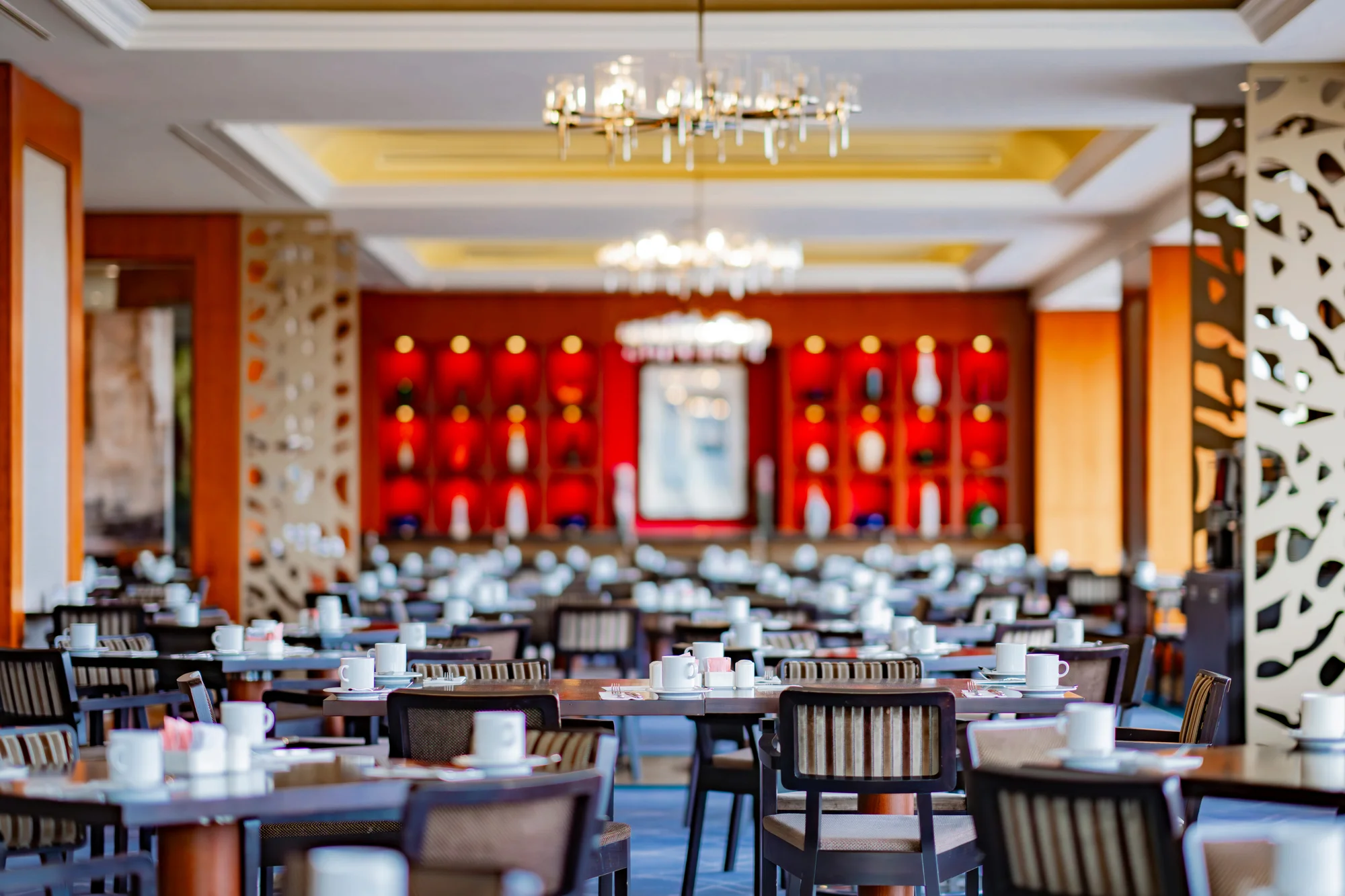 Grand Hotel Prague Towers***** s parádním výhledem: snídaně, parkování i wellness