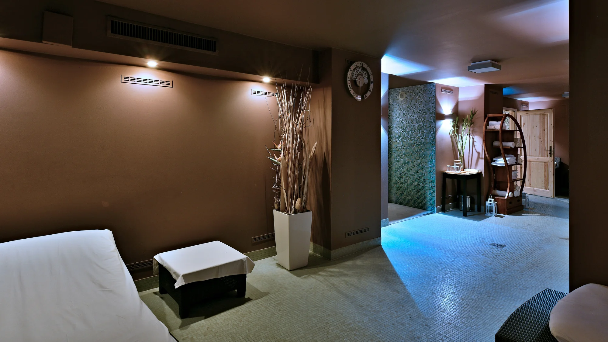 Finská či infrasauna, vířivka, masáž i hydroterapie pro 1 i 2 osoby