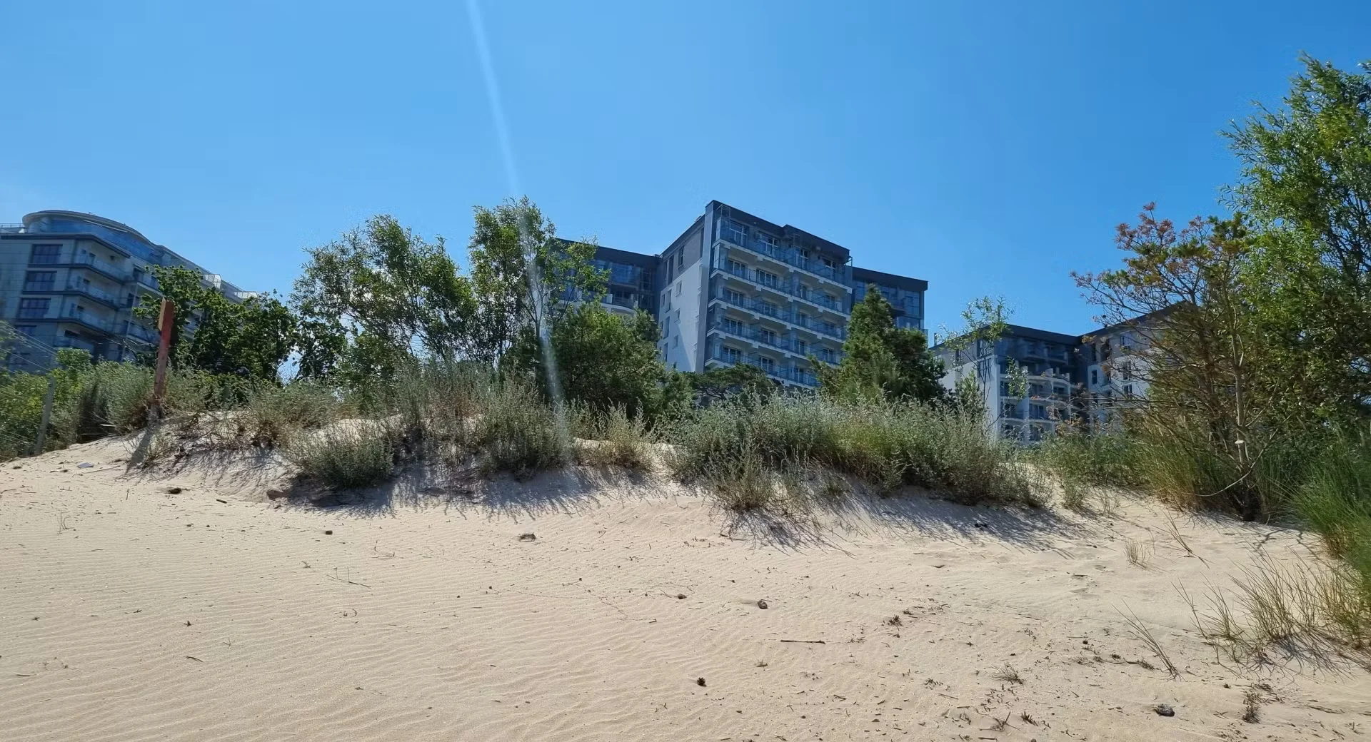 Pobyt v krásném novém hotelu přímo u písčité pláže Baltu s polopenzí