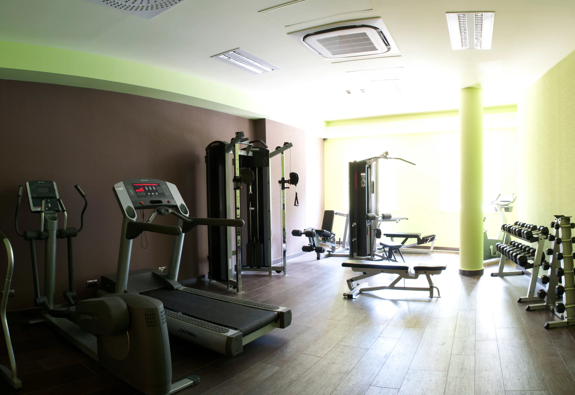 4* wellness hotel přímo u Balatonu: polopenze, pobyt pro dítě do 11,9 let zdarma i bonusová noc