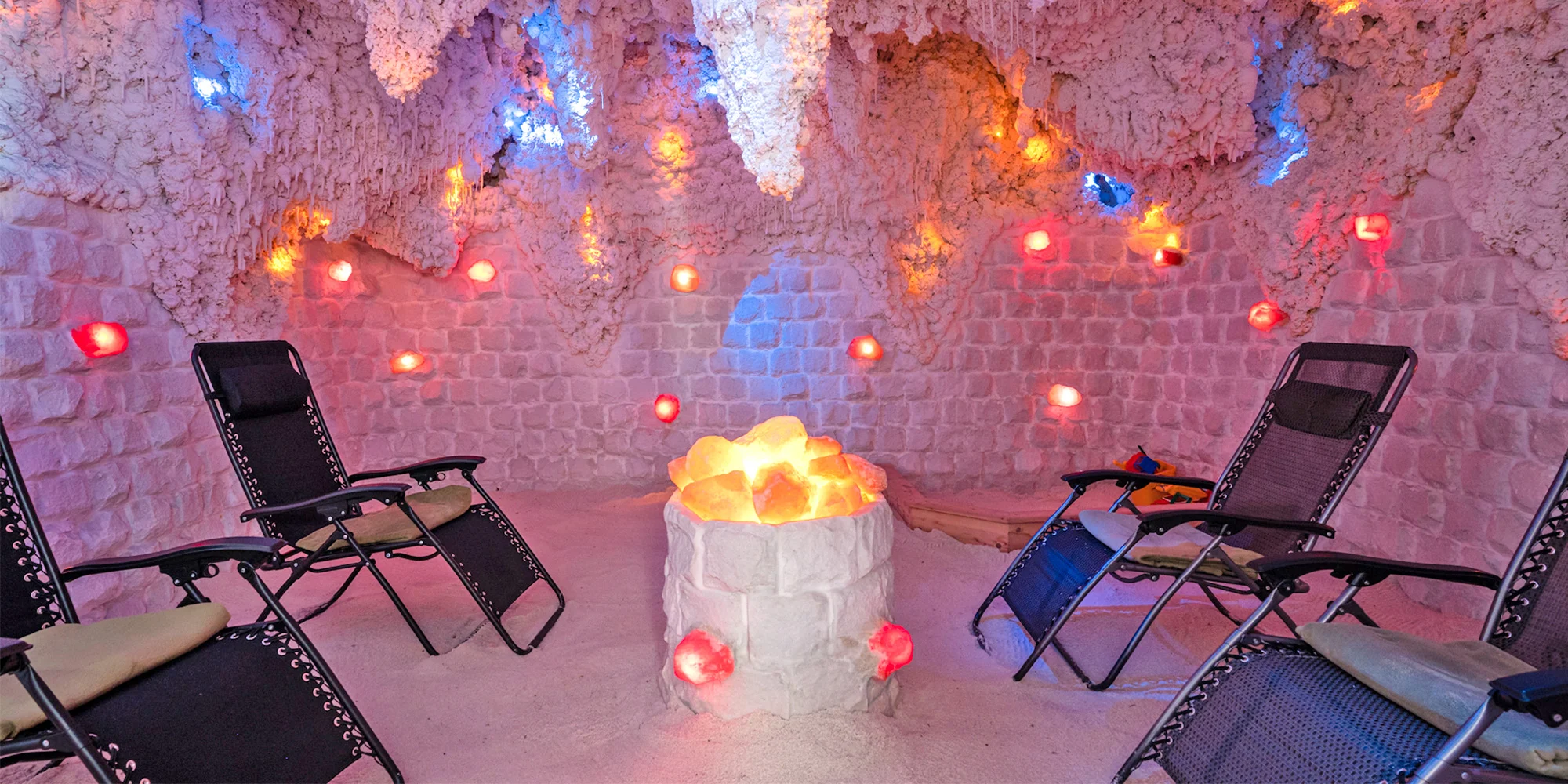 Romantika a relaxace pro dva: 95 minut ve wellness centru a solné jeskyni