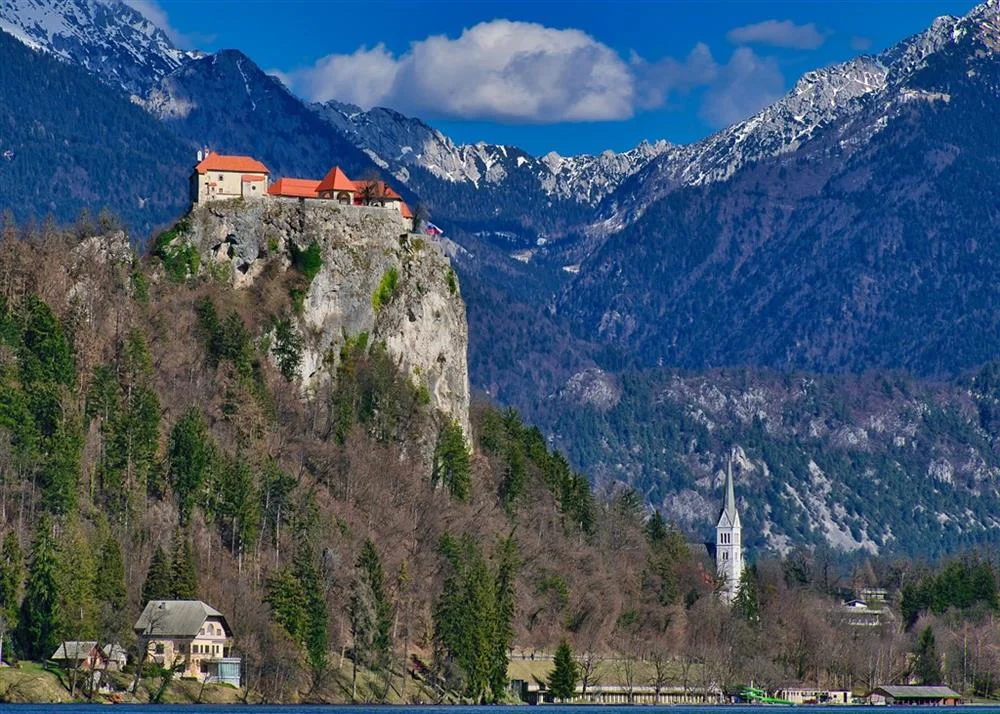 Adventní zájezd do Slovinska: autobusem na 1 noc vč. snídaně, Lublaň, Kranj i Bled