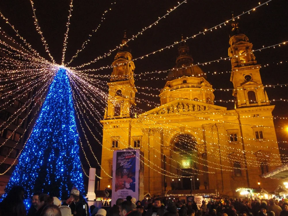 Vánoční Budapešť: adventní trhy i návštěva lázní Györ, 1 noc se snídaní i doprava busem