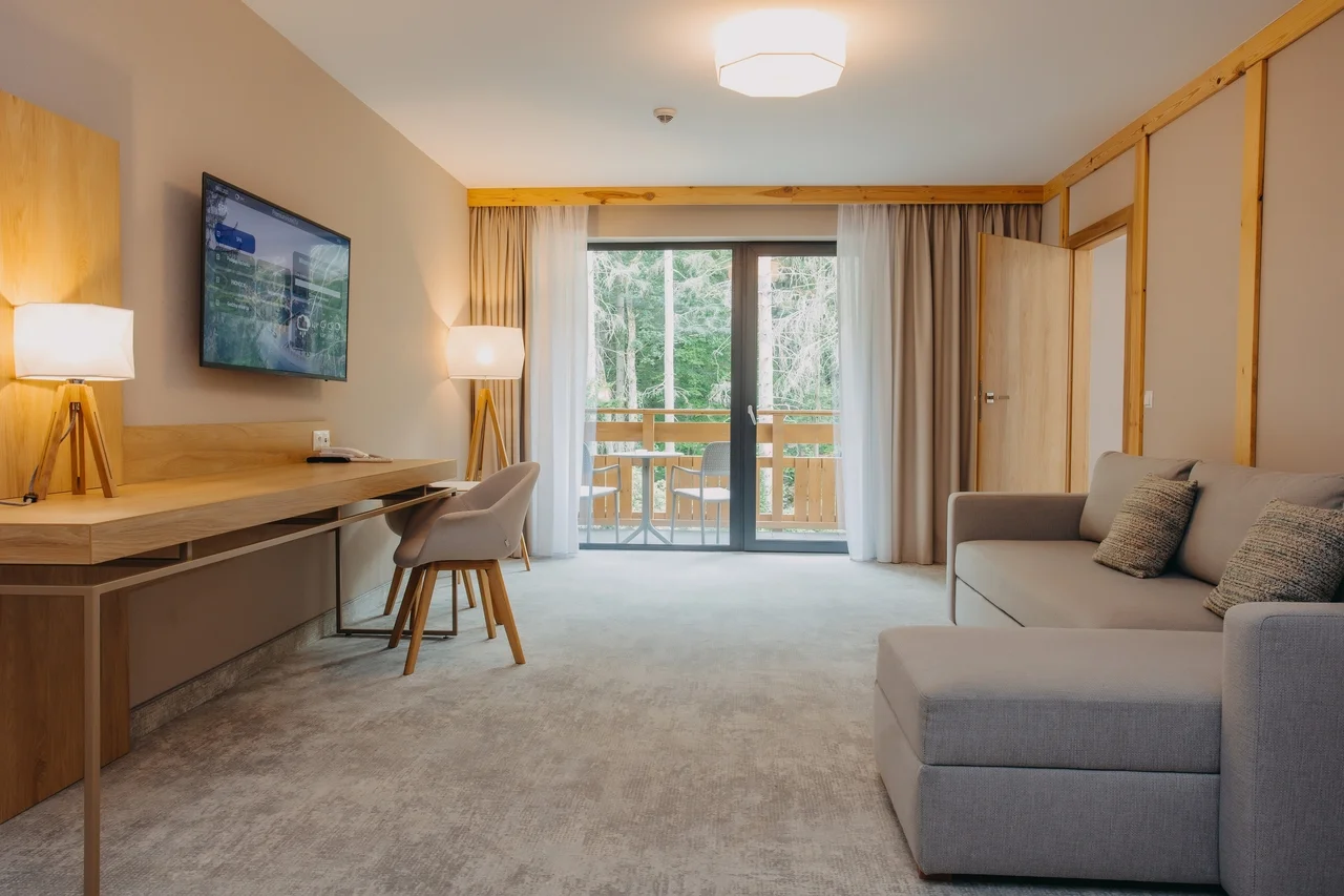 V páru nebo s rodinou do Krkonoš: krásný 5* resort s jídlem a neomezeným wellness