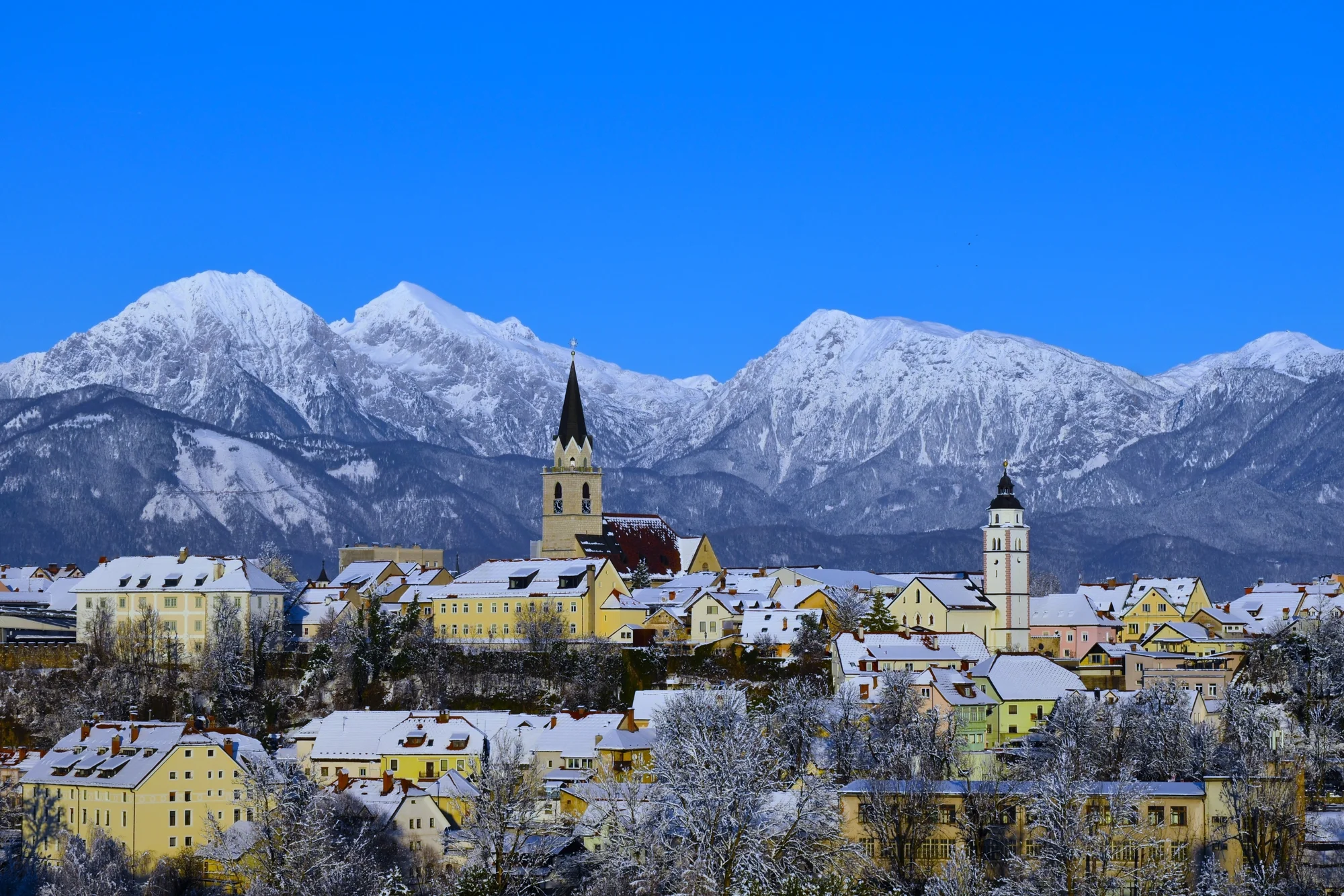 Adventní zájezd do Slovinska: autobusem na 1 noc vč. snídaně, Lublaň, Kranj i Bled