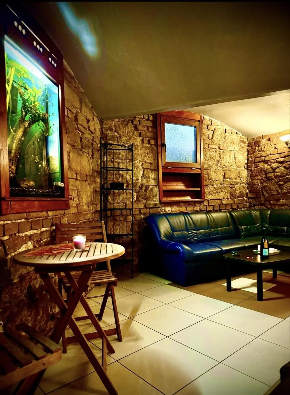 Privátní relax: finská sauna na 2 hod. a láhev vína pro 2 osoby