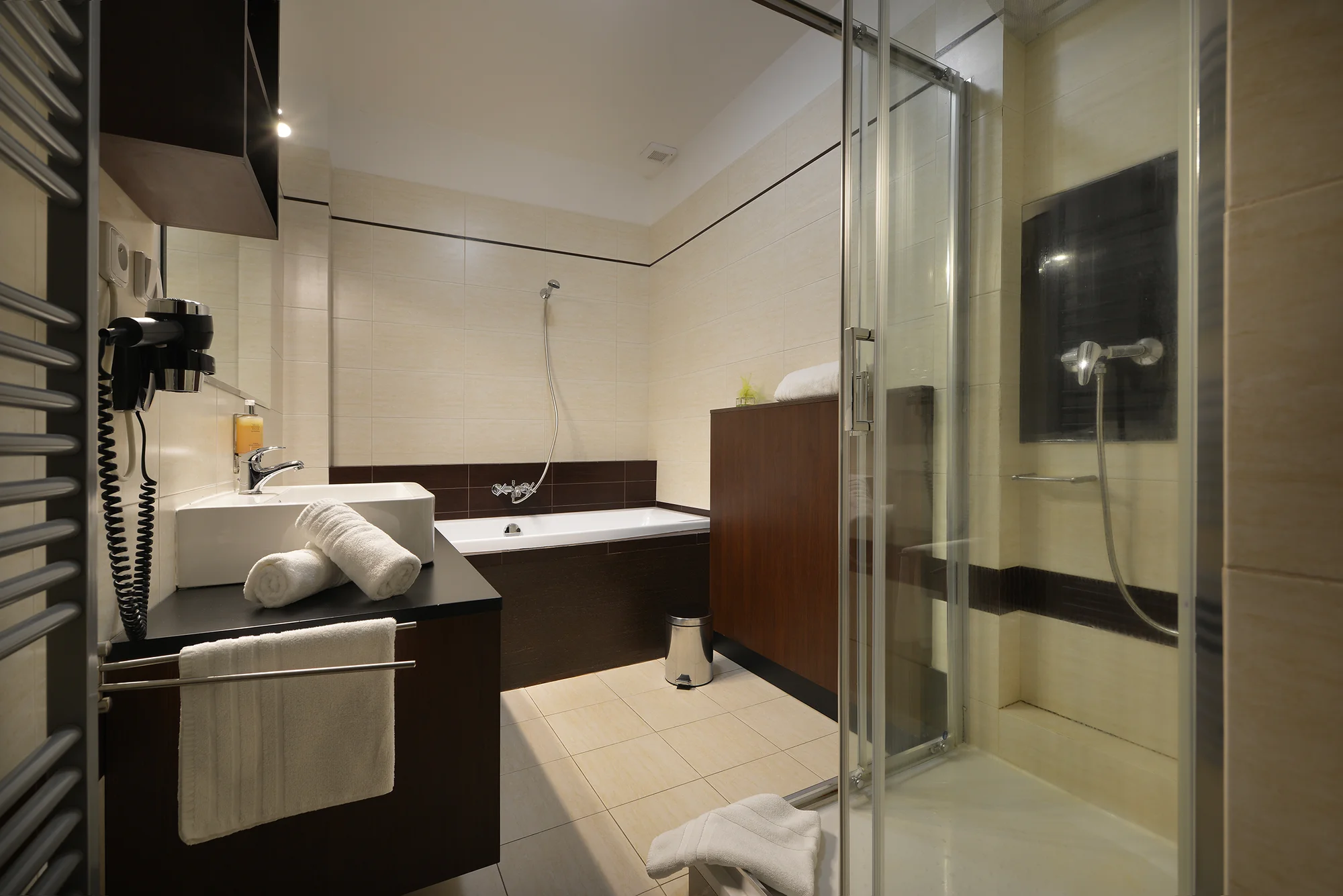 Relax na Vysočině: pobyt v designovém apartmánu, sauna i vstupenka do sklárny