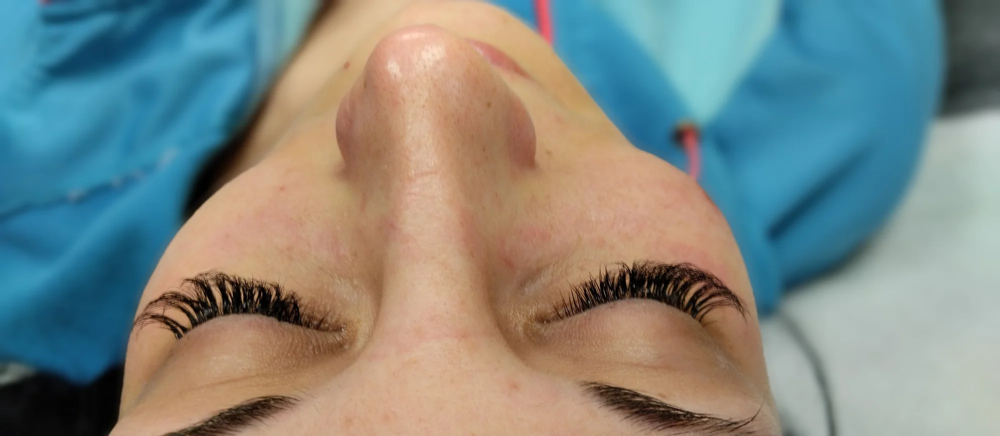 Uhrančivý pohled: lash lifting vč. barvení i prodloužení metodou 1:1 i volume