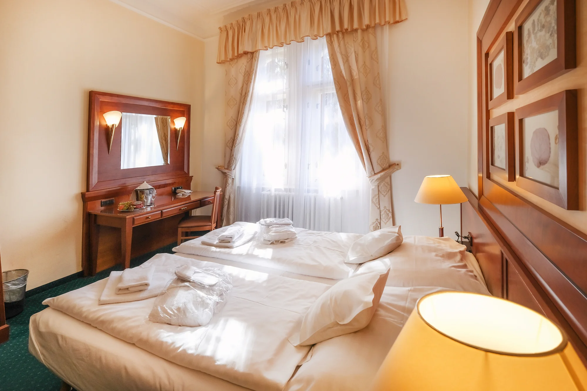 4* pobyt v Karlových Varech: snídaně či polopenze, na výběr i neomezený wellness a procedury