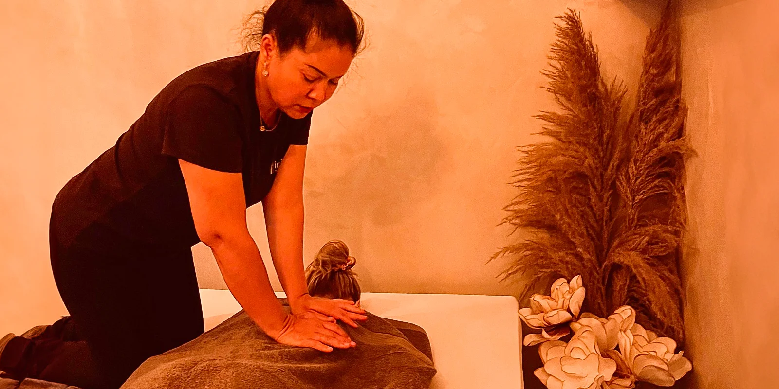 Thajské masáže v novém salonu: královská, aromaterapeutická, tygří a jiné