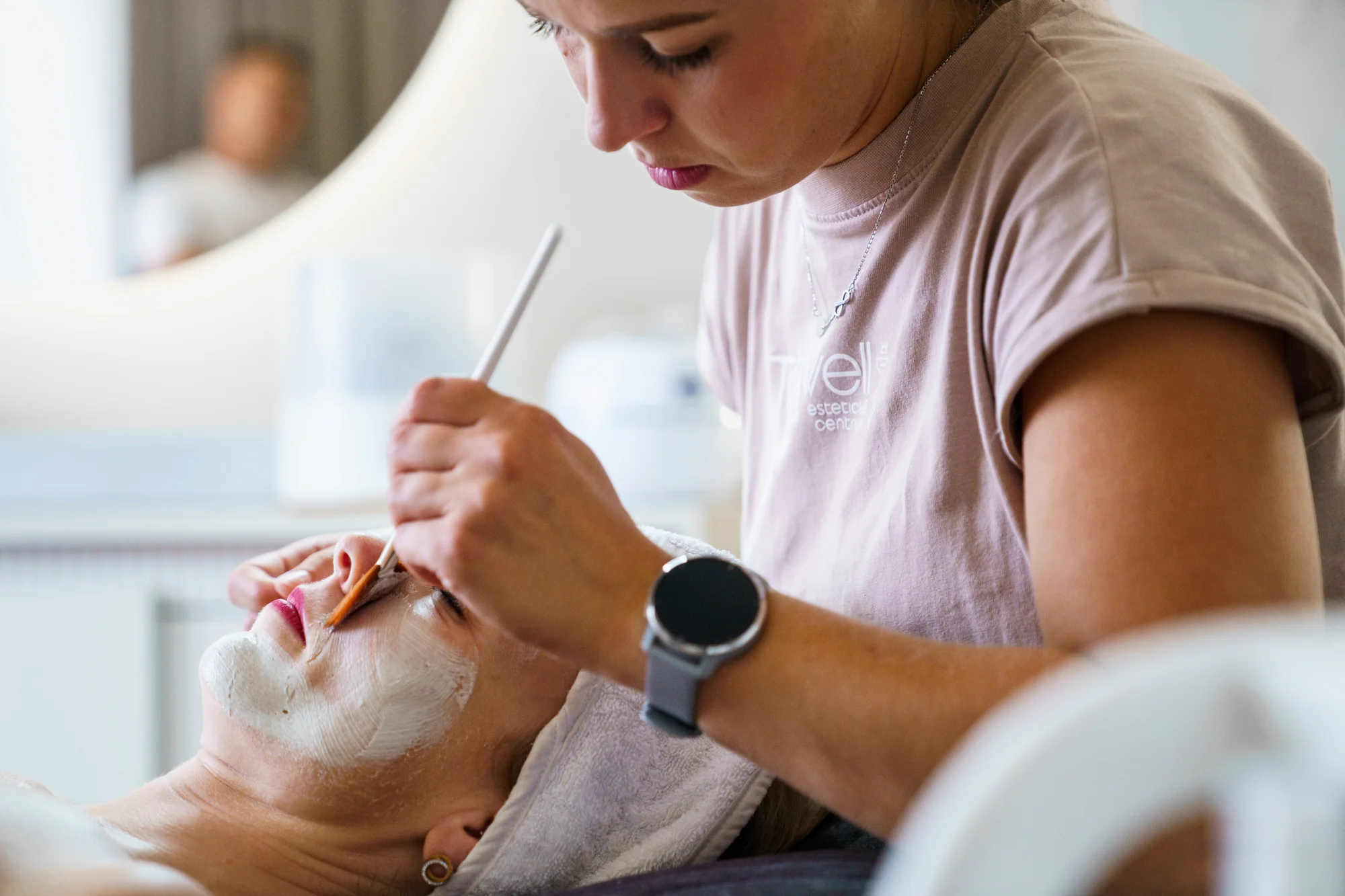 Dokonalá péče pro dámu: kosmetické ošetření, regenerační masáž i lymfodrenáž
