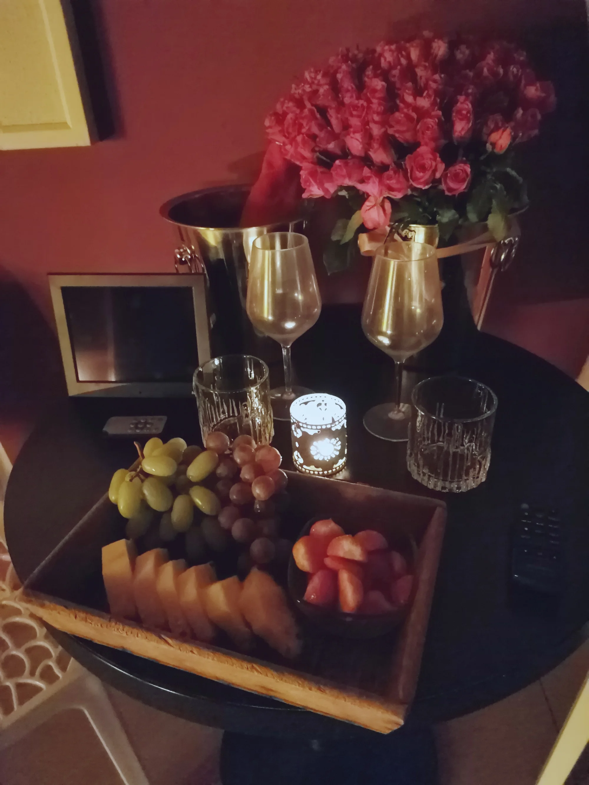 Privátní relax v hydromasážní vaně a infrasauně na 60–240 min. i romantický balíček na celou noc
