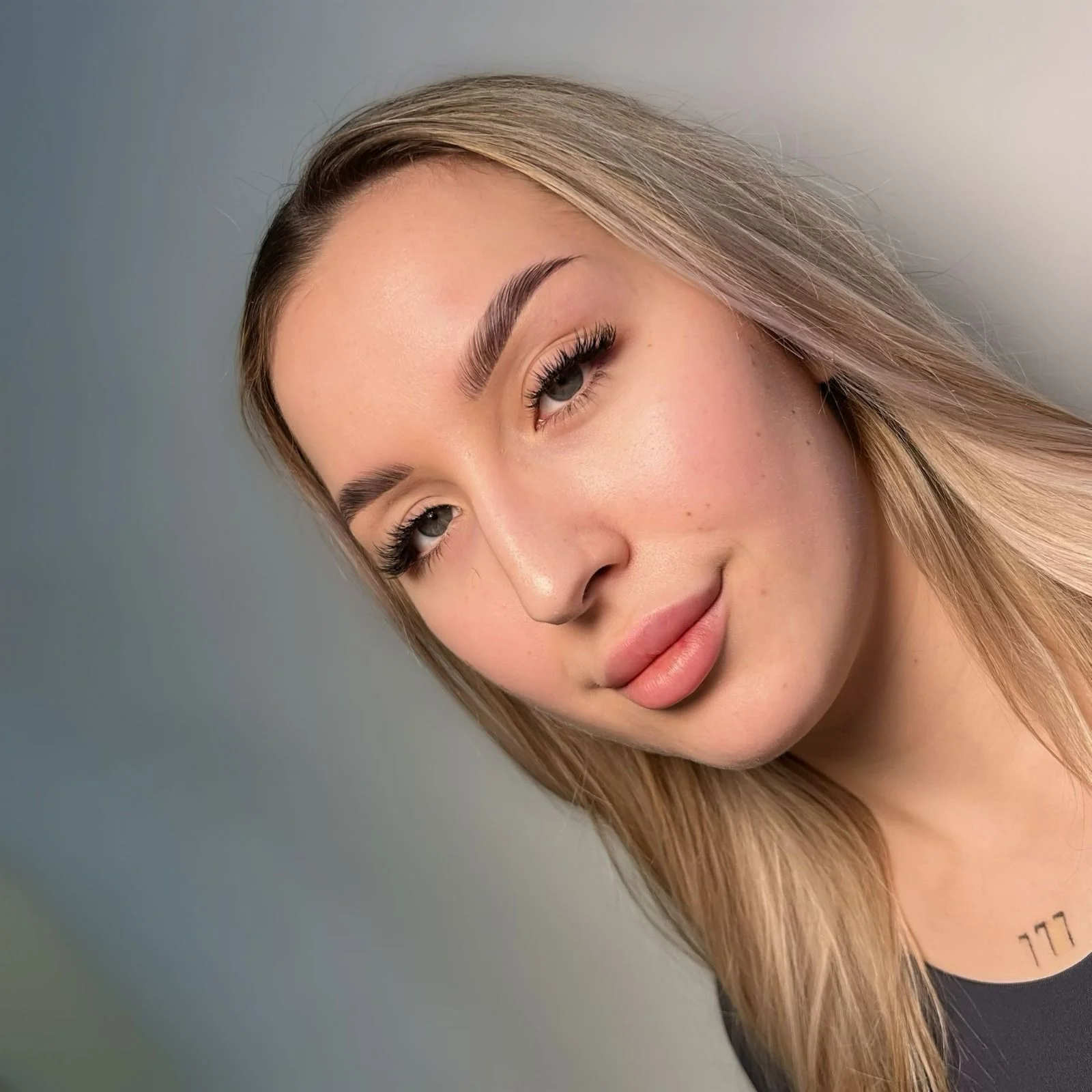 Laminace obočí či lash lifting včetně barvení a hloubkové výživy