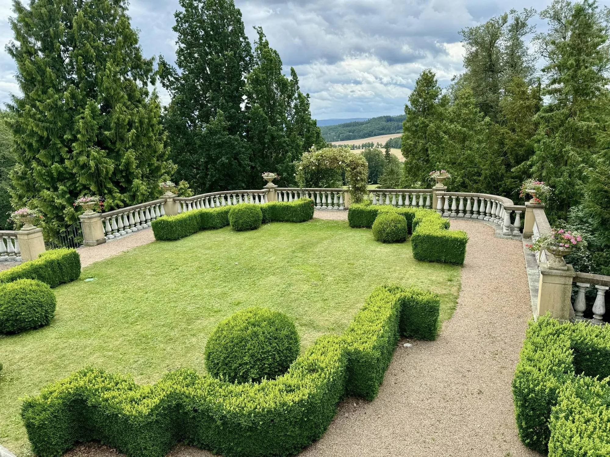 Pohádková romantika v Chateau Zbiroh: večeře v krčmě, wellness a prohlídka zámku