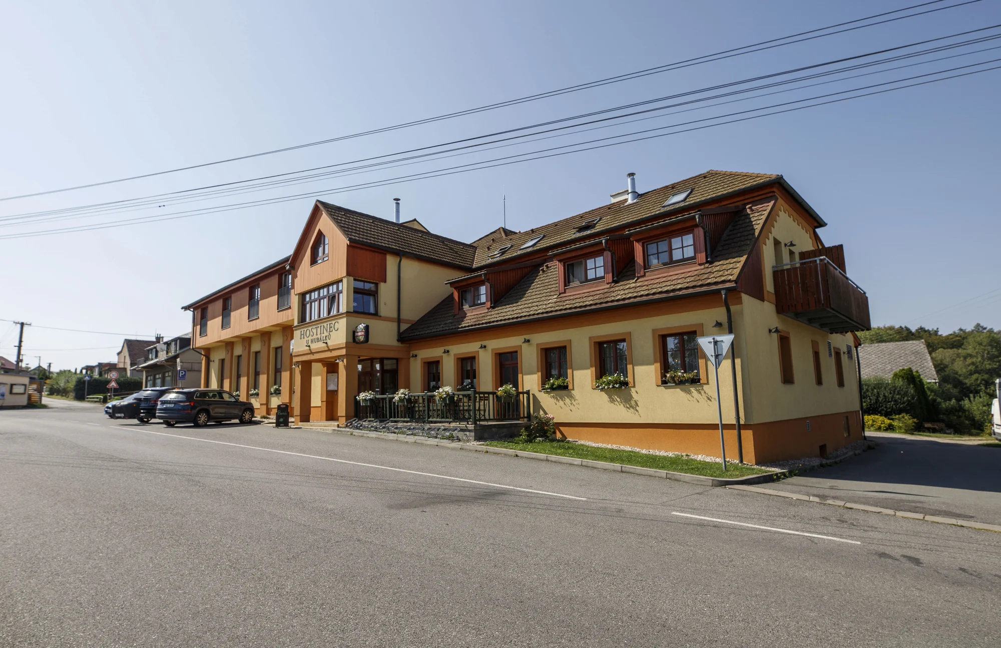 Pobyt se snídaní a s možností tříchodové večeře vč. lahve vína