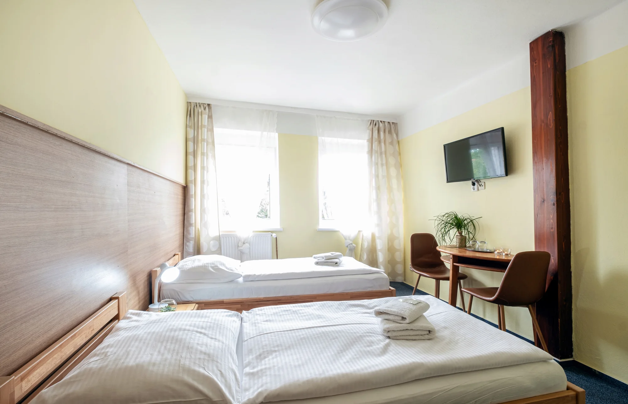 Pobyt v hotelu nedaleko Prahy se snídaní a poctivou restaurací